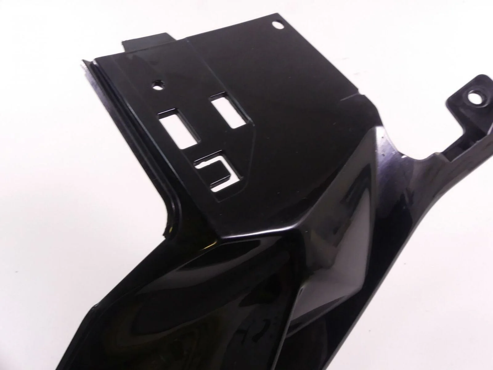 2019 BMW S1000R K47 Rear Right Tail Fairing 3158045002 - Image 10