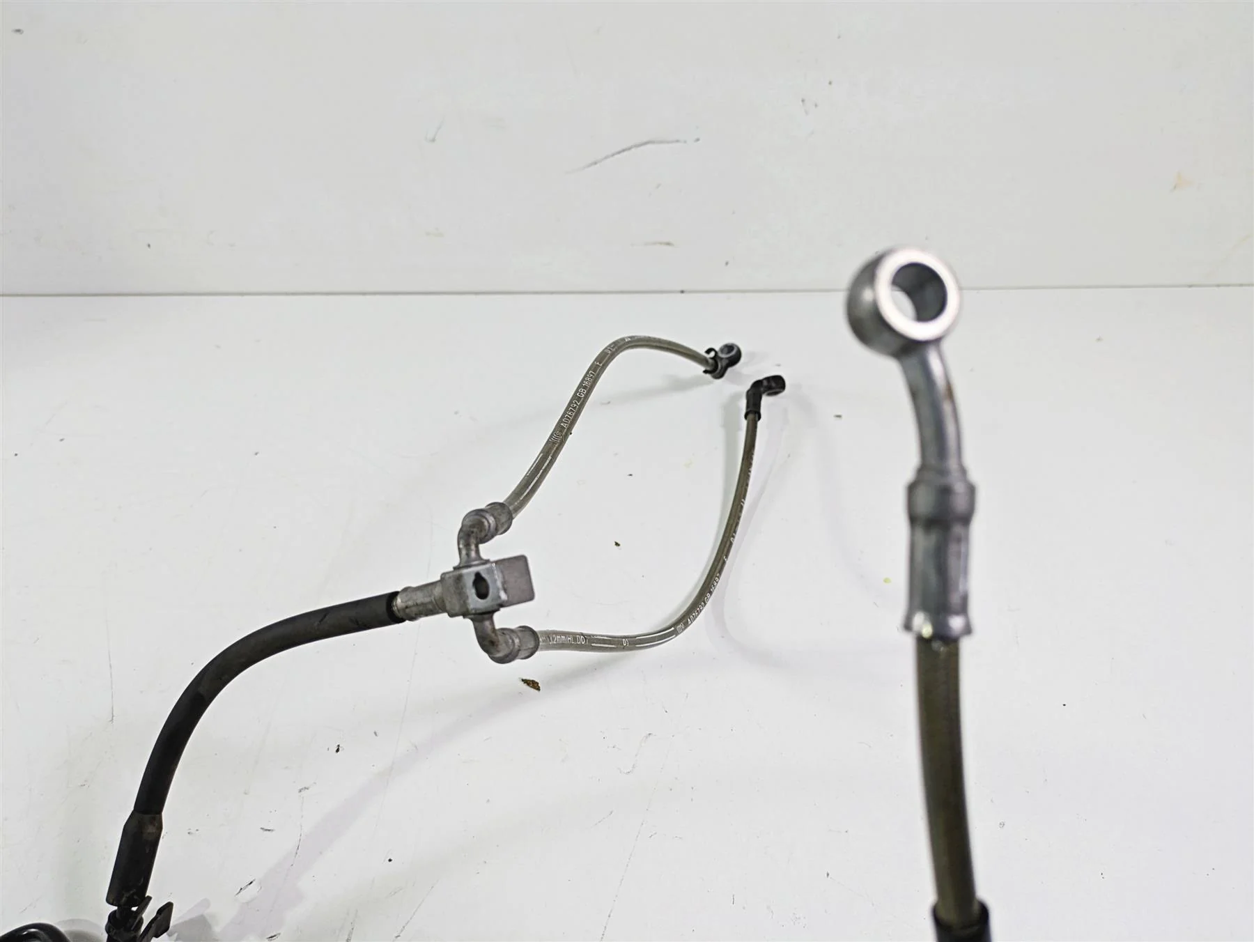 2019 BMW S1000XR K49 Front Abs Brake Line Set 34328551363 - Image 2