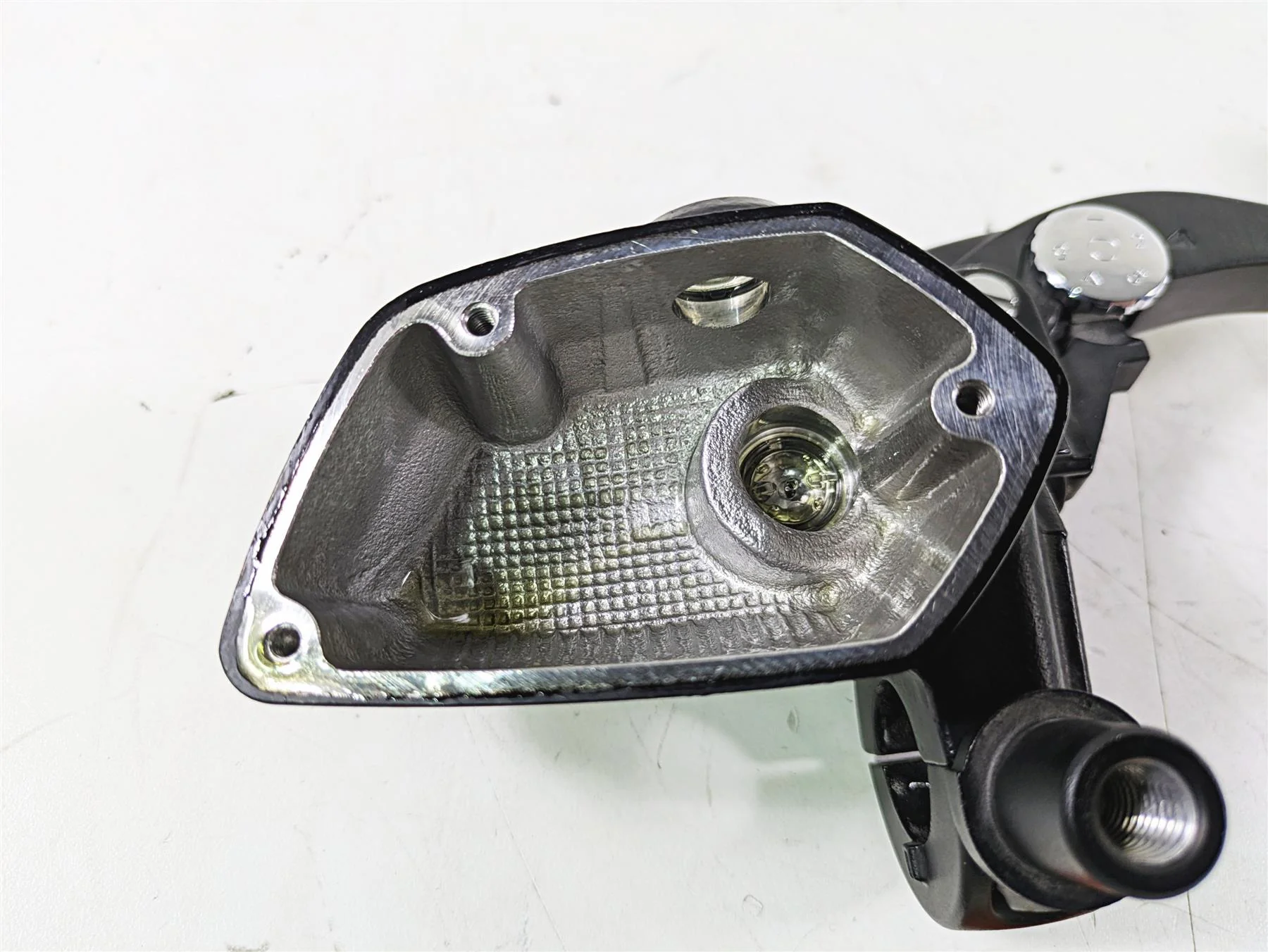 2019 BMW S1000XR K49 Front Brake Master Cylinder Nissin 32728548389 - Image 9