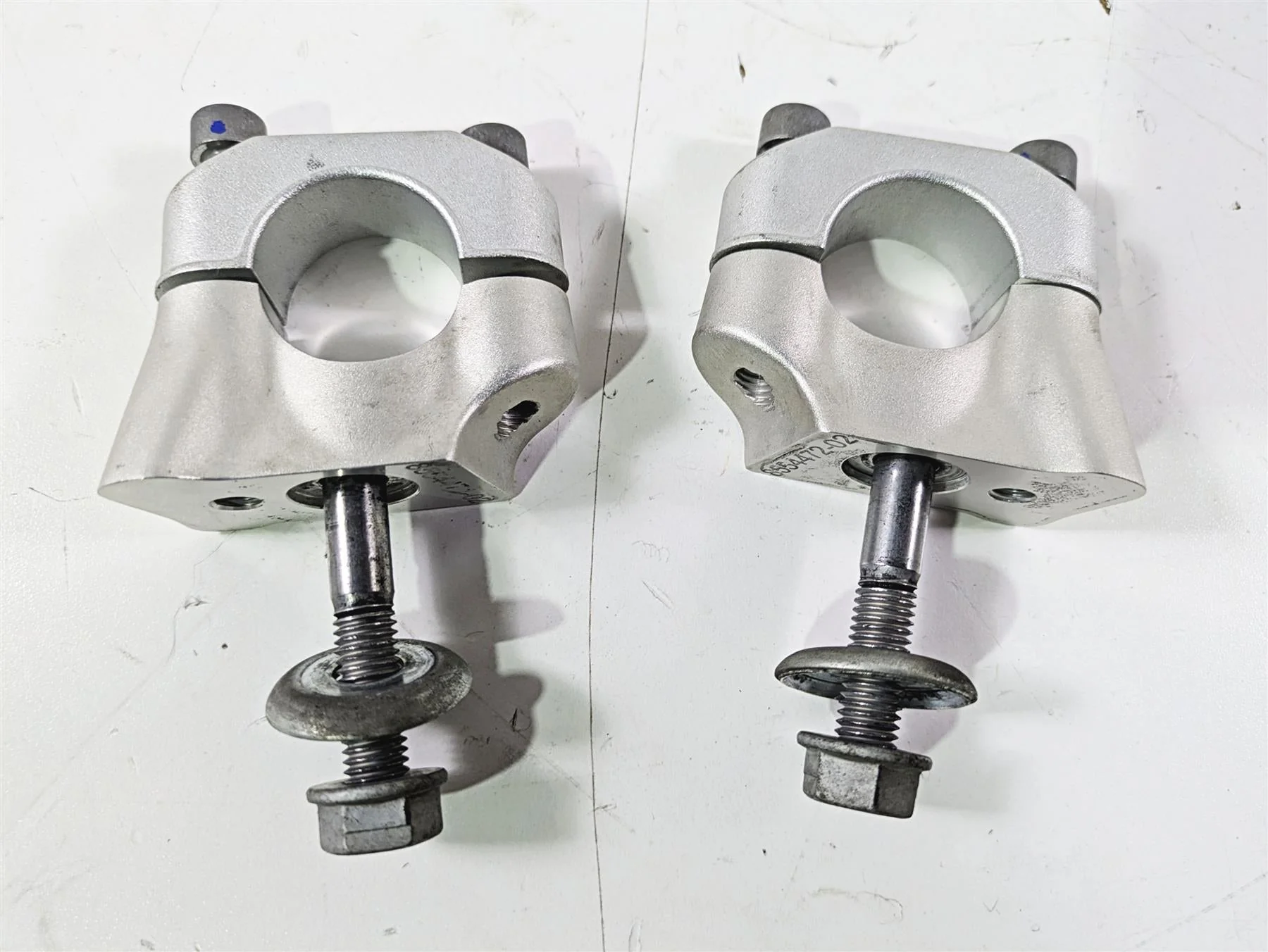 2019 BMW S1000XR K49 Handlebar Risers Holder Set 31428554471 31428554472 - Image 6