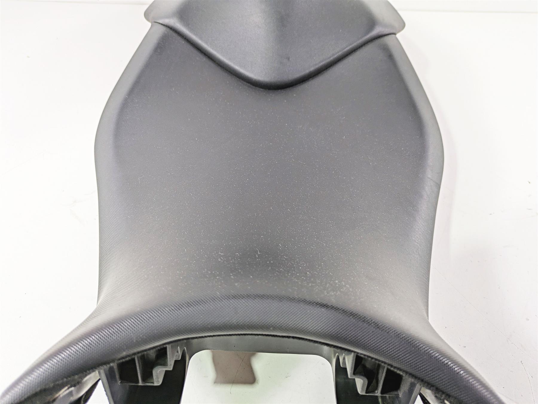 2019 BMW S1000XR K49 Nice Standard Seat Saddle 52537717179 - Image 7