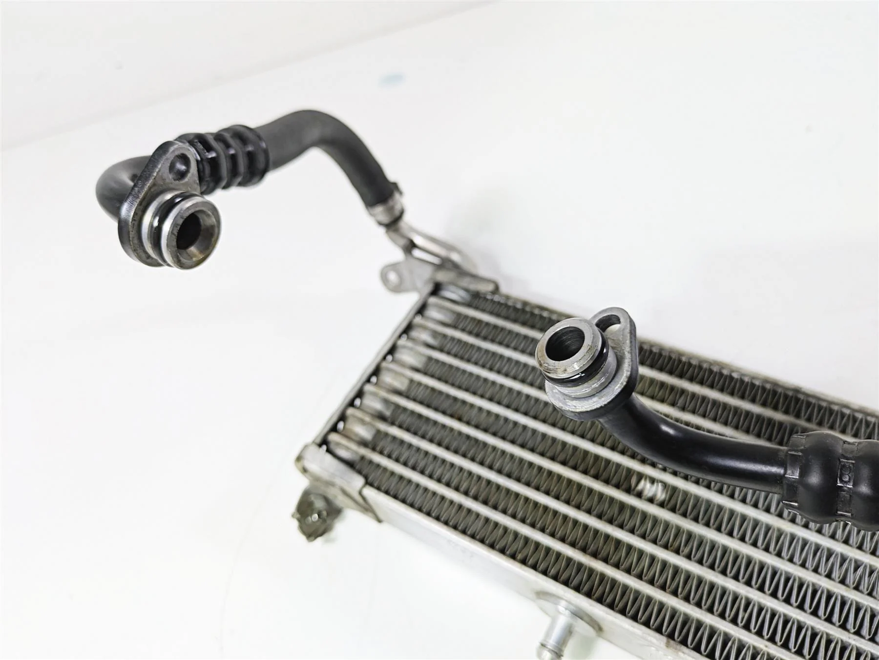 2019 BMW S1000XR K49 Oil Cooler &  Lines Straight No Leaks 17218545633 - Image 9
