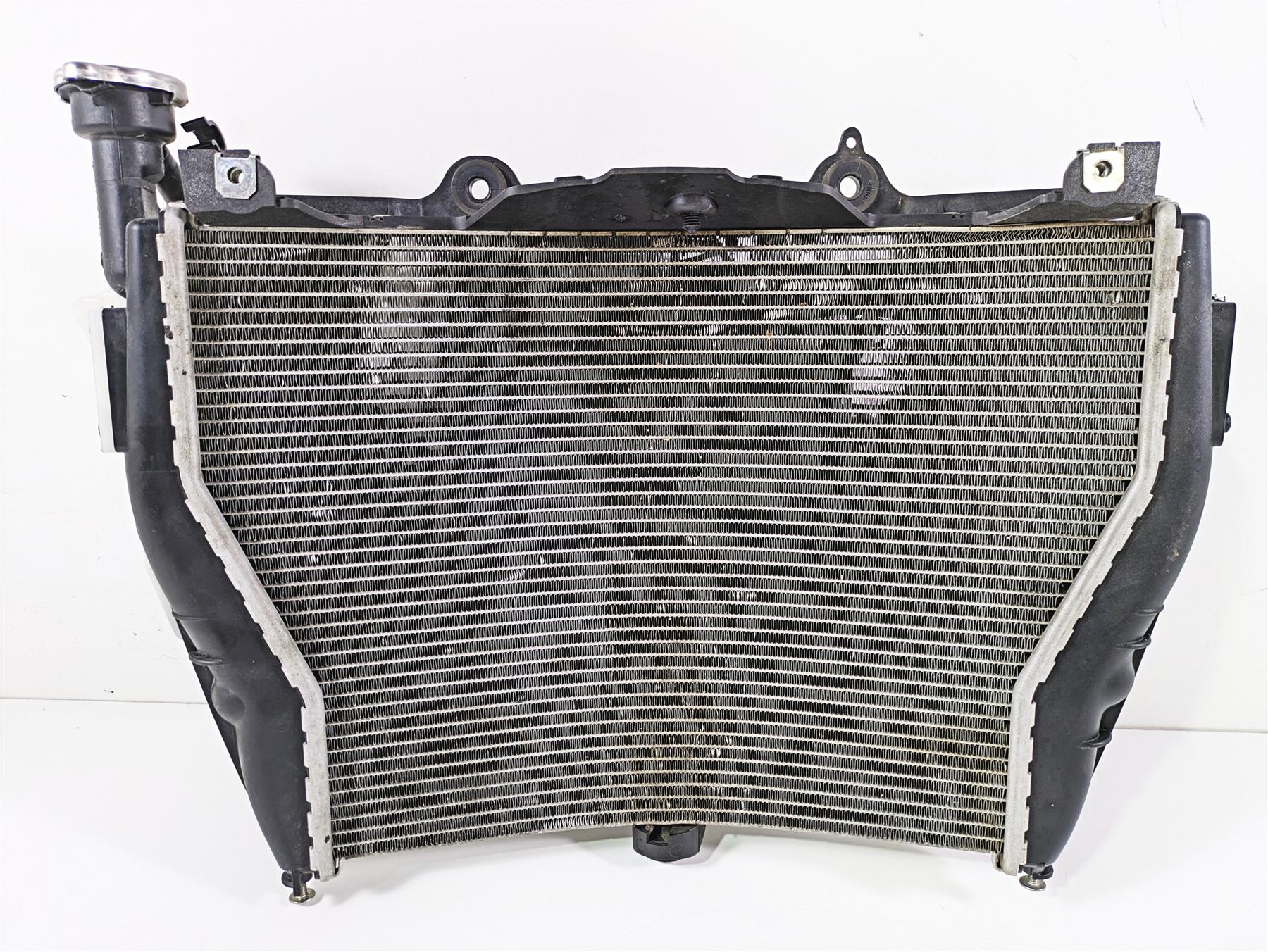 2019 BMW S1000XR K49 Radiator Fan Hoses Reservoir -No Leaks 17118551544 - Image 7