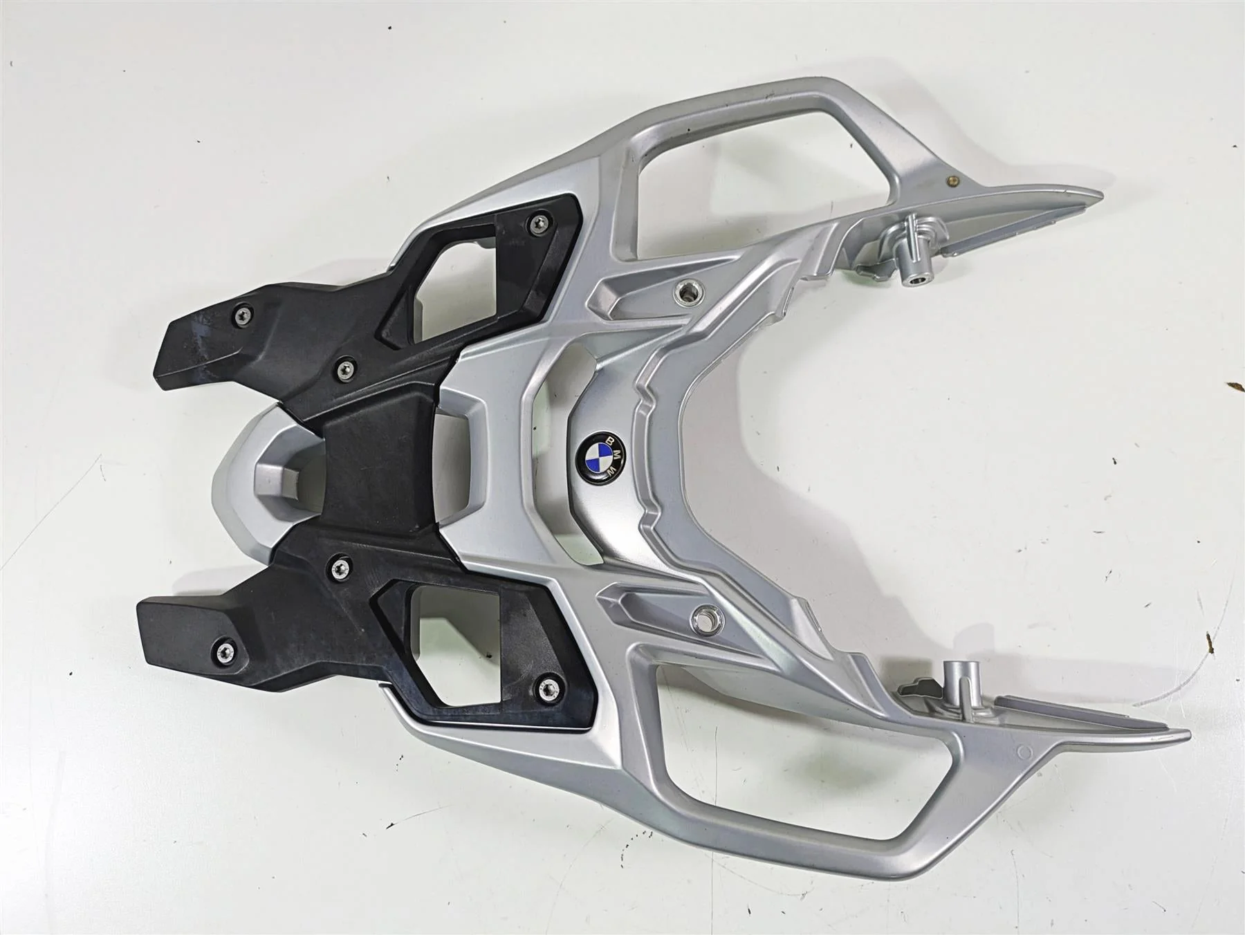 2019 BMW S1000XR K49 Rear Grab Luggage Rack 46547717014 46548567908 - Image 2