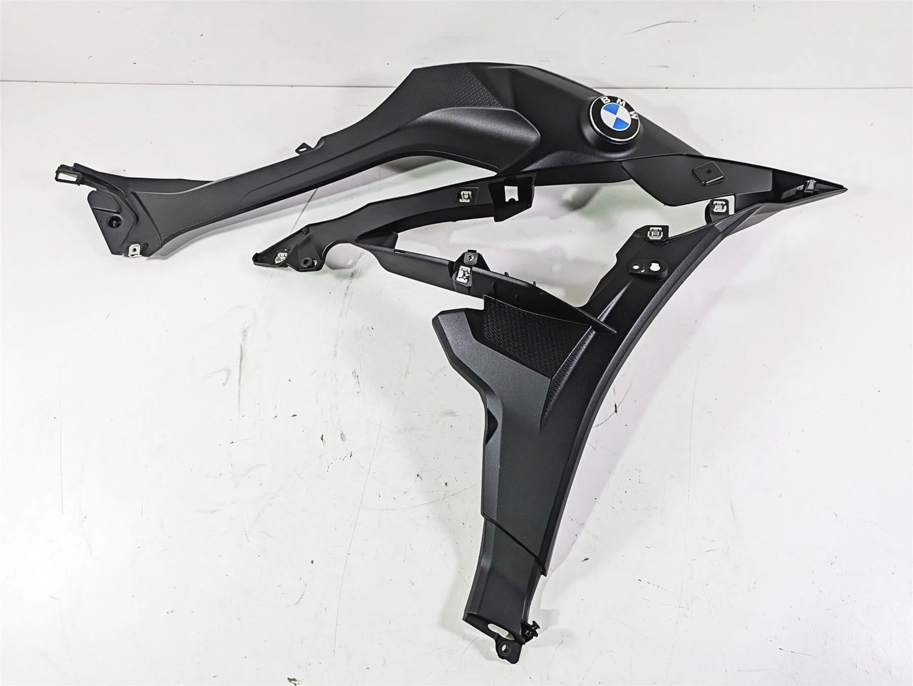 2019 BMW S1000XR K49 Right Main Fairing Cover Set  46638549032 46637717170