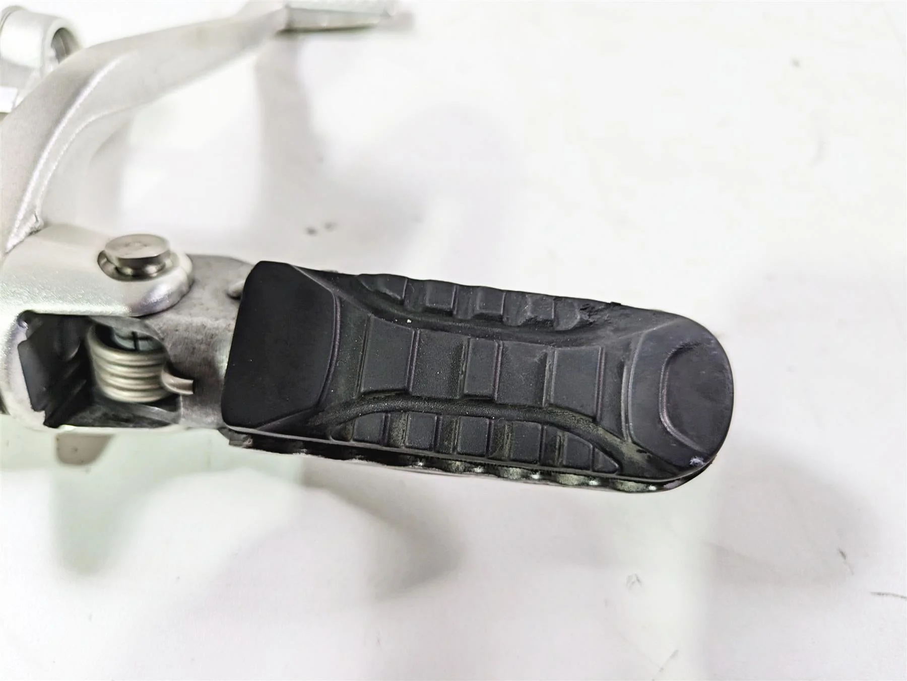 2019 BMW S1000XR K49 Right Rider Footpeg & Brake Pedal Set - Read 46718553836 - Image 6