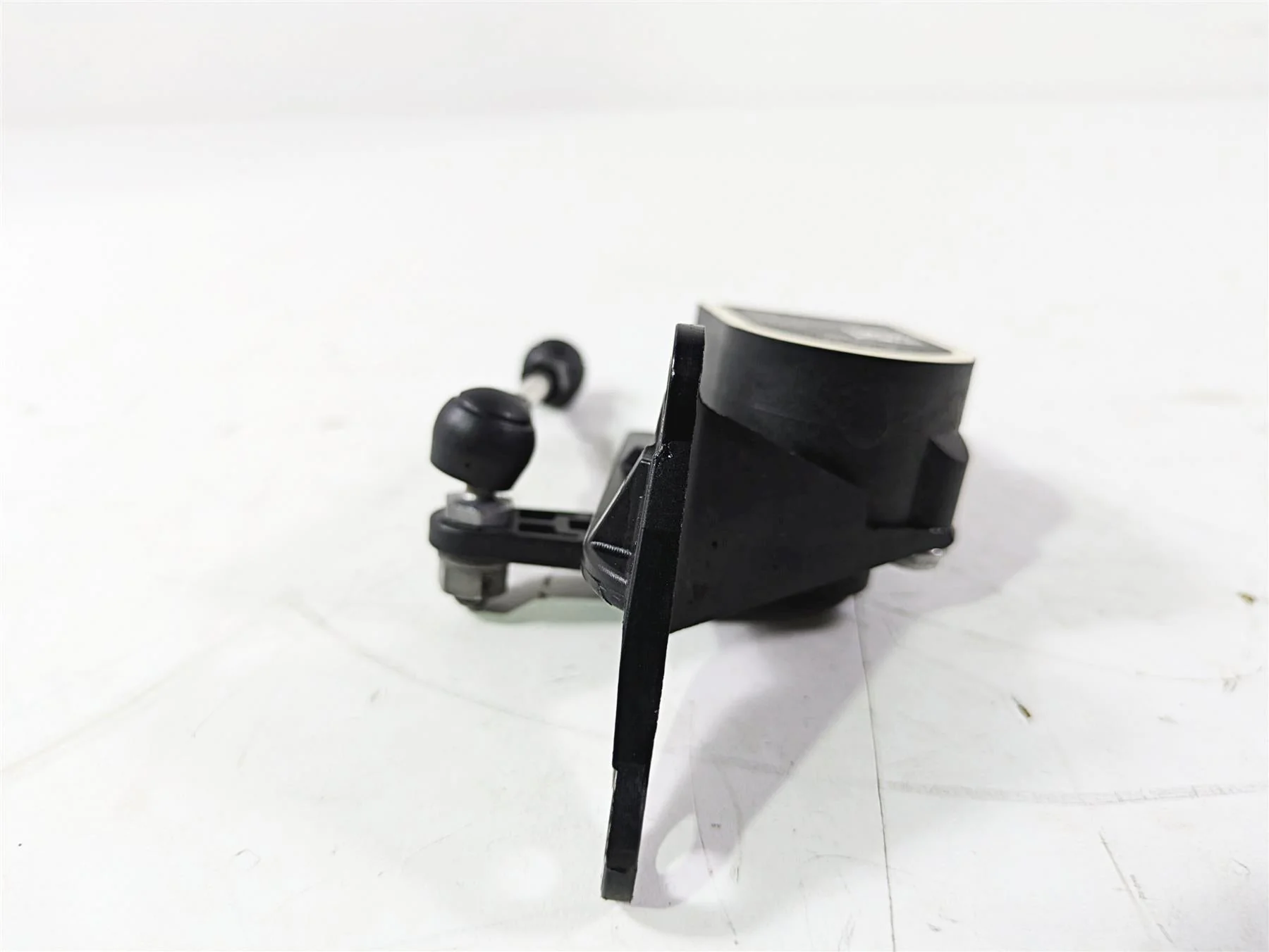 2019 BMW S1000XR K49 Suspension Level Sensor 37146860843 37146870000 - Image 4