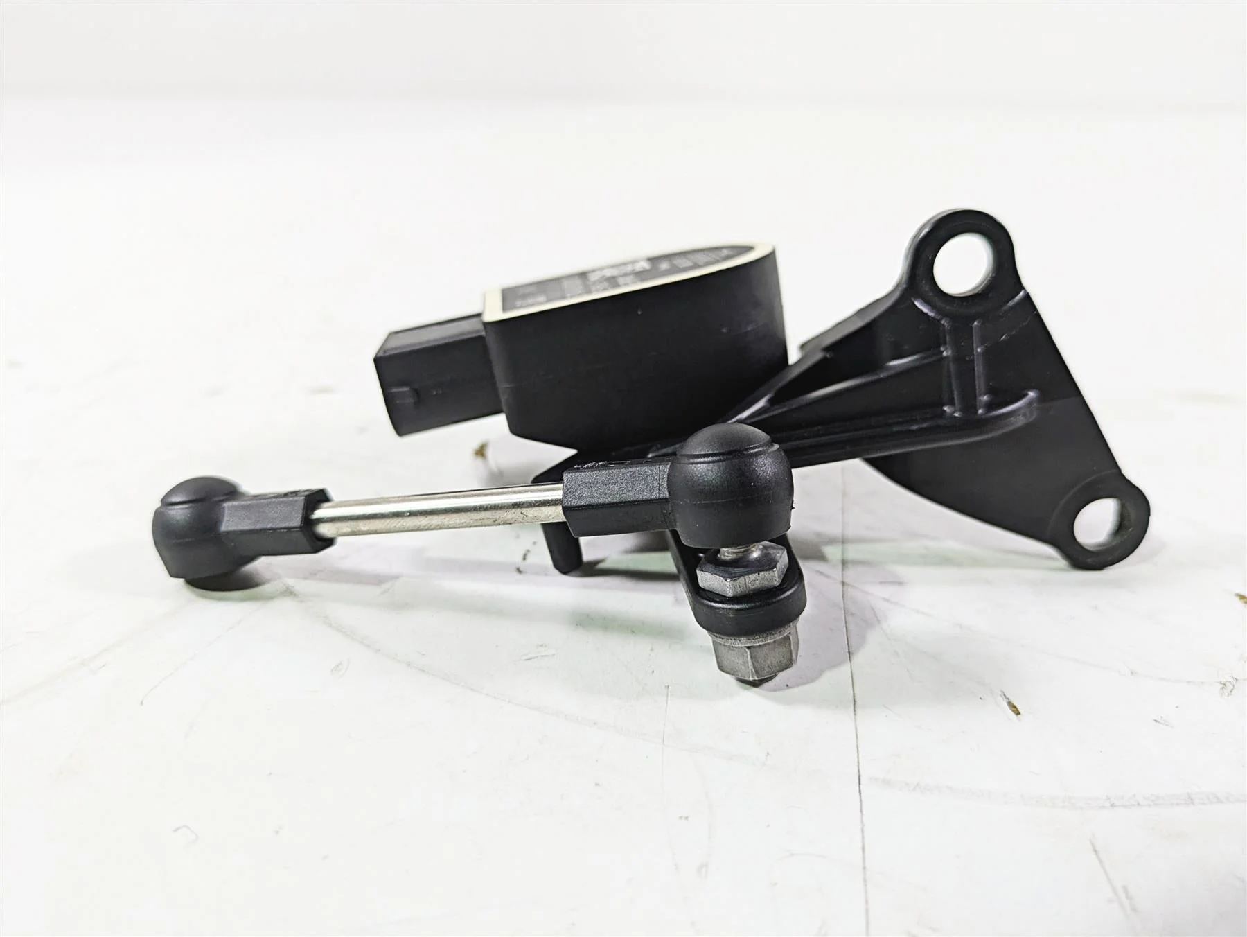 2019 BMW S1000XR K49 Suspension Level Sensor 37146860843 37146870000 - Image 5