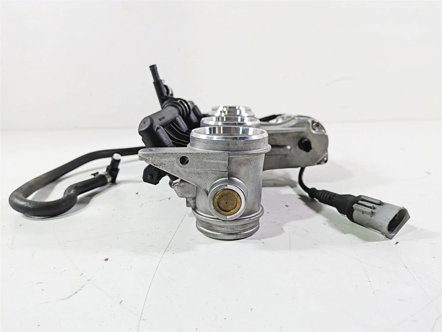 2019 BMW S1000XR K49 Throttle Body Fuel Injection Delorto 13548545069 - Image 3