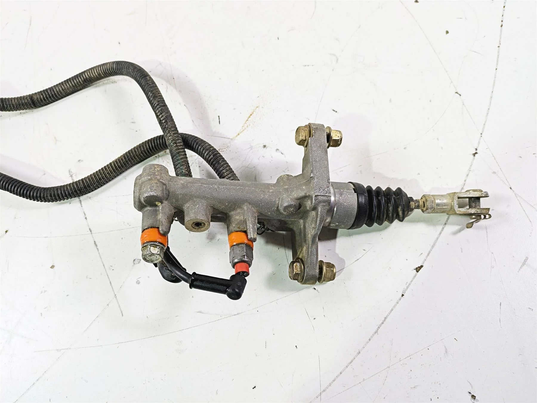 2019 Can Am Maverick X3 XRS Turbo R Brembo Brake Master Cylinder 705601549 - Image 10