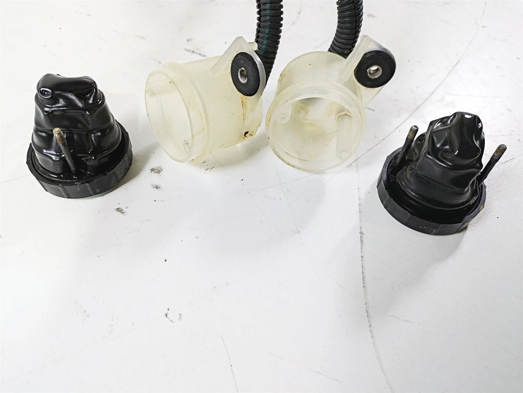 2019 Can Am Maverick X3 XRS Turbo R Brembo Brake Master Cylinder 705601549 - Image 12