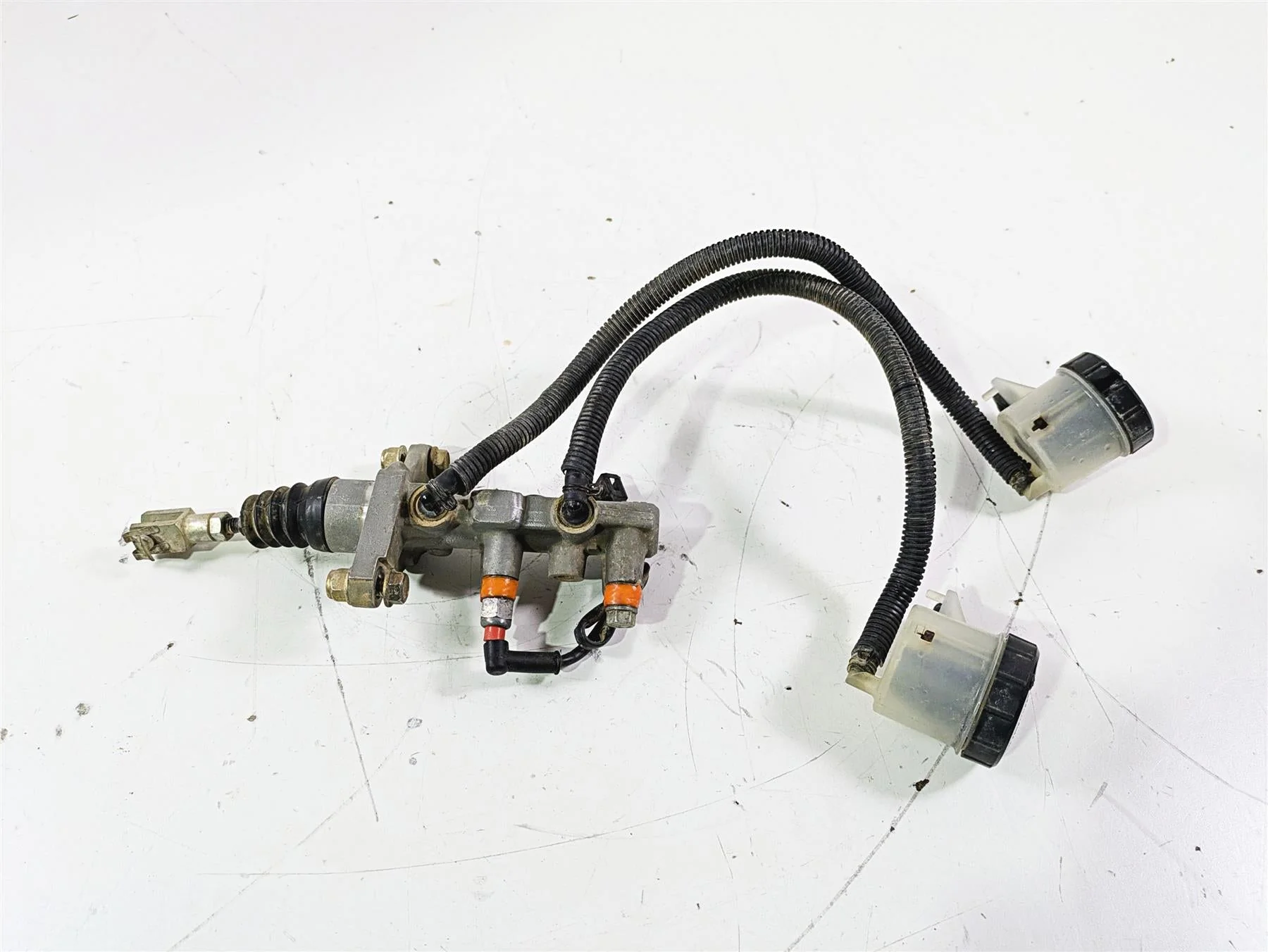 2019 Can Am Maverick X3 XRS Turbo R Brembo Brake Master Cylinder 705601549 - Image 3