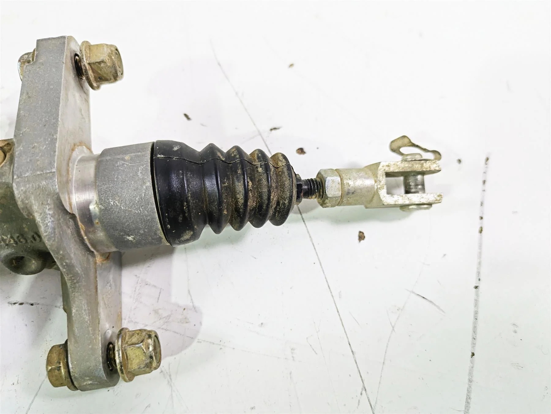 2019 Can Am Maverick X3 XRS Turbo R Brembo Brake Master Cylinder 705601549 - Image 6