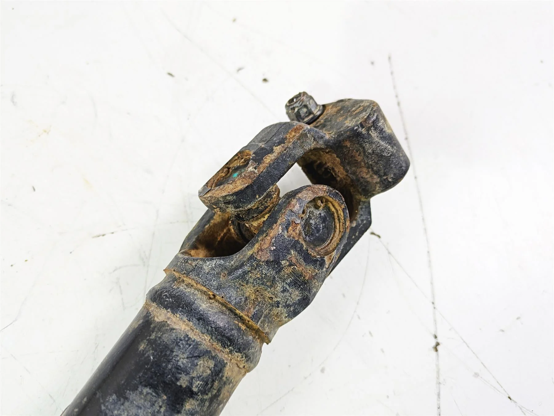2019 Can Am Maverick X3 XRS Turbo R Center Drive Shaft Axle Set 705402187 - Image 3