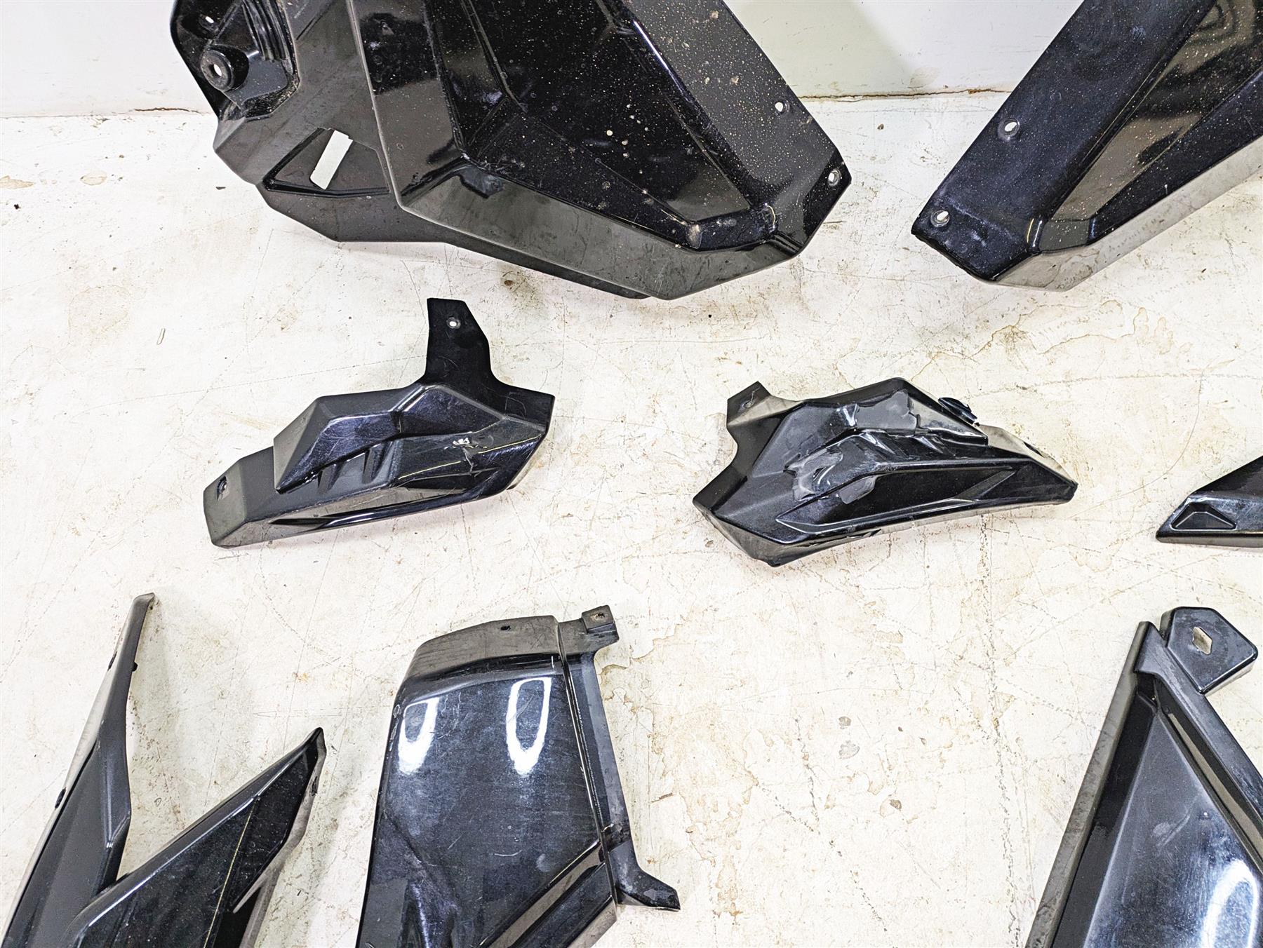 2019 Can Am Maverick X3 XRS Turbo R Hood Fender Cover Fairing Cowl Set - Read - Image 5