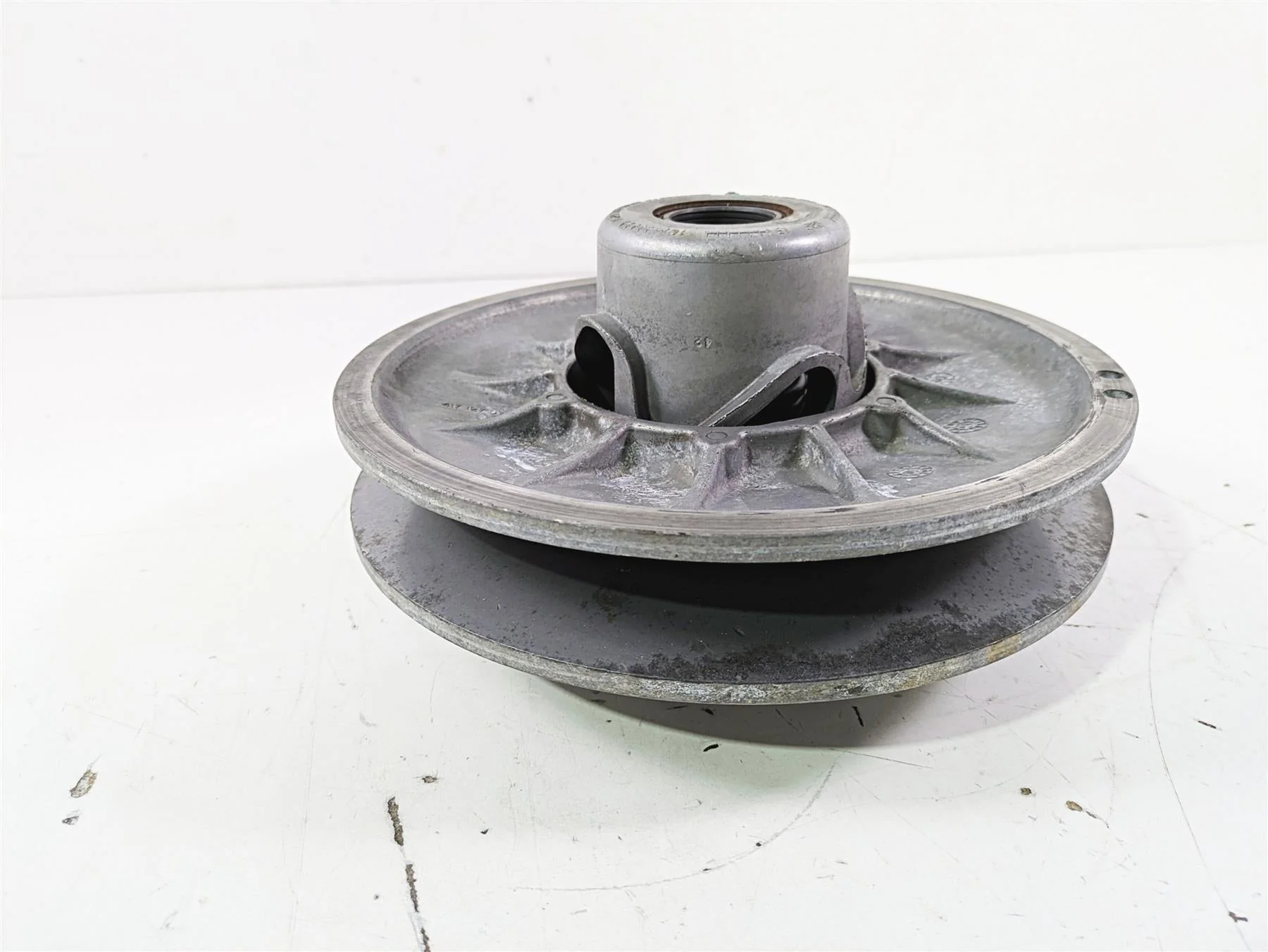 2019 Can Am Maverick X3 XRS Turbo R Secondary Driven Clutch 420280636 420280626 - Image 4