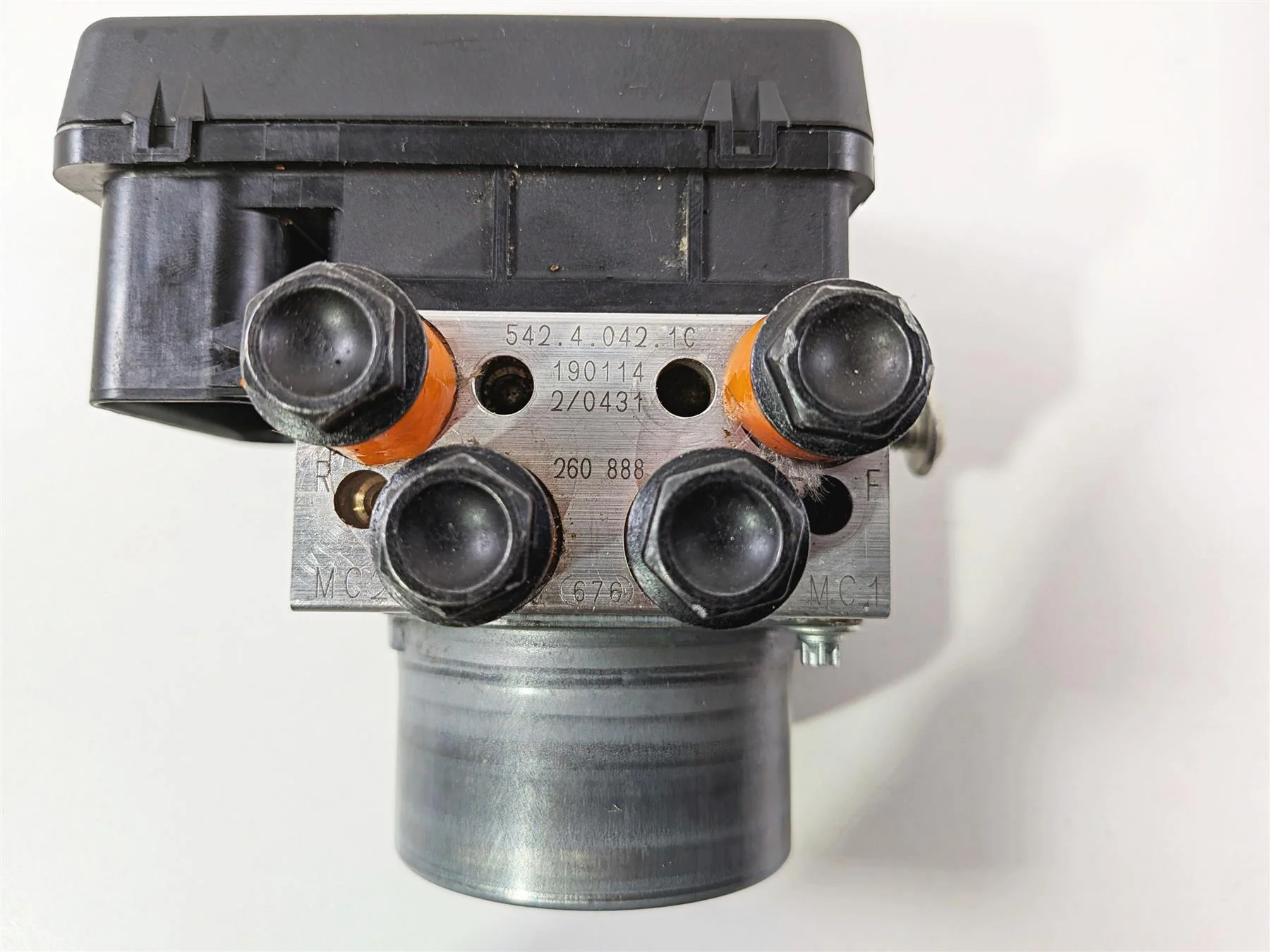 2019 Ducati 959 Panigale Abs Brake Pump Pressure Unit Module 54240421C - Image 8