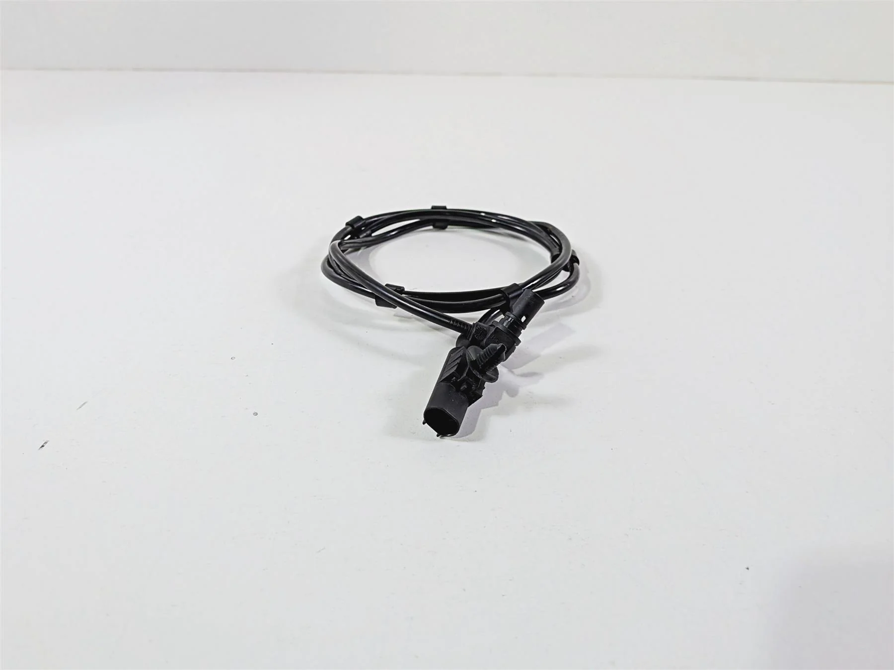 2019 Ducati 959 Panigale Bosch Rear Abs Brake Wheel Speed Sensor 55212121B - Image 3