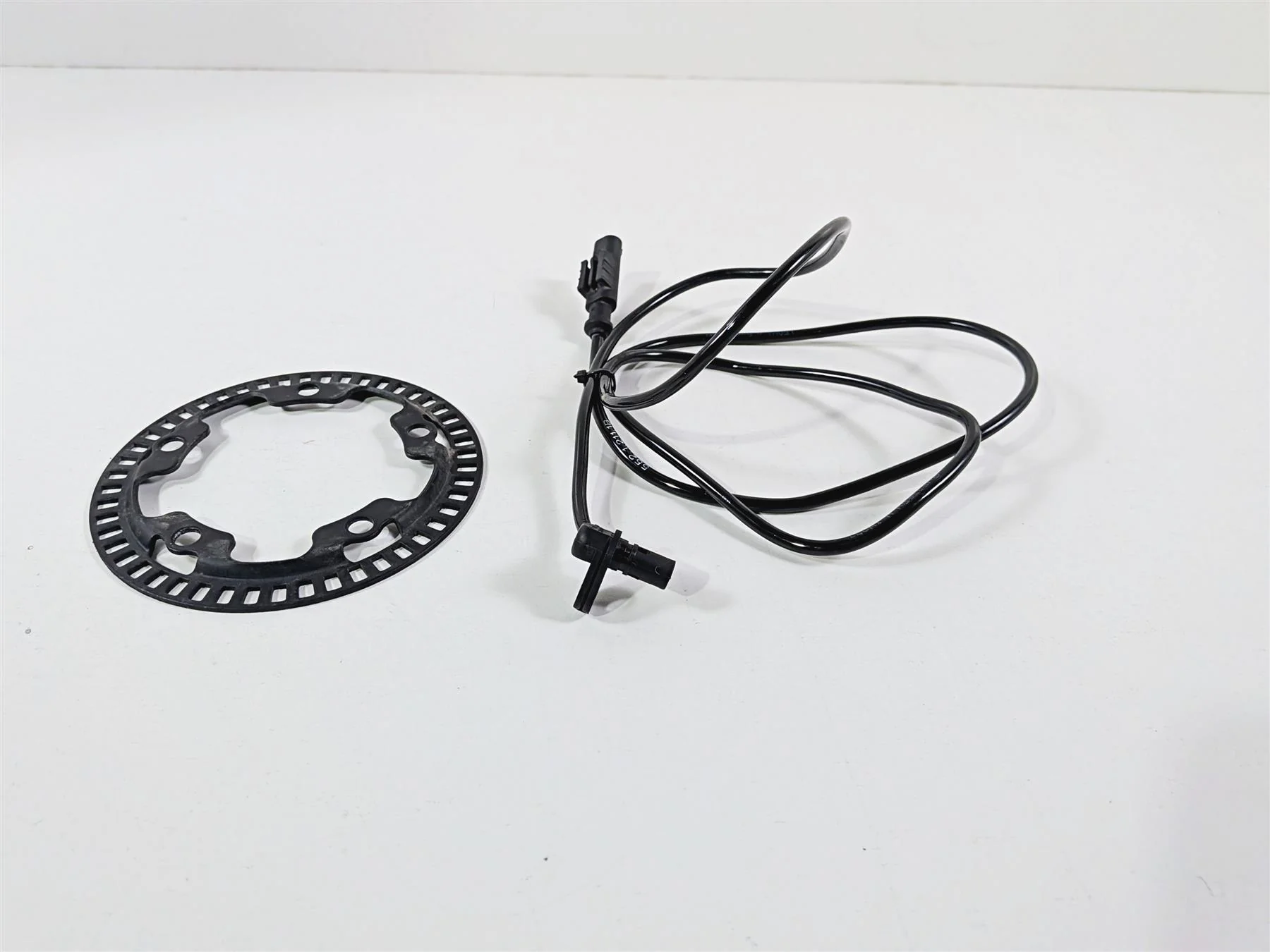 2019 Ducati 959 Panigale Front Abs Brake Wheel Speed Sensor 55212111B - Image 5