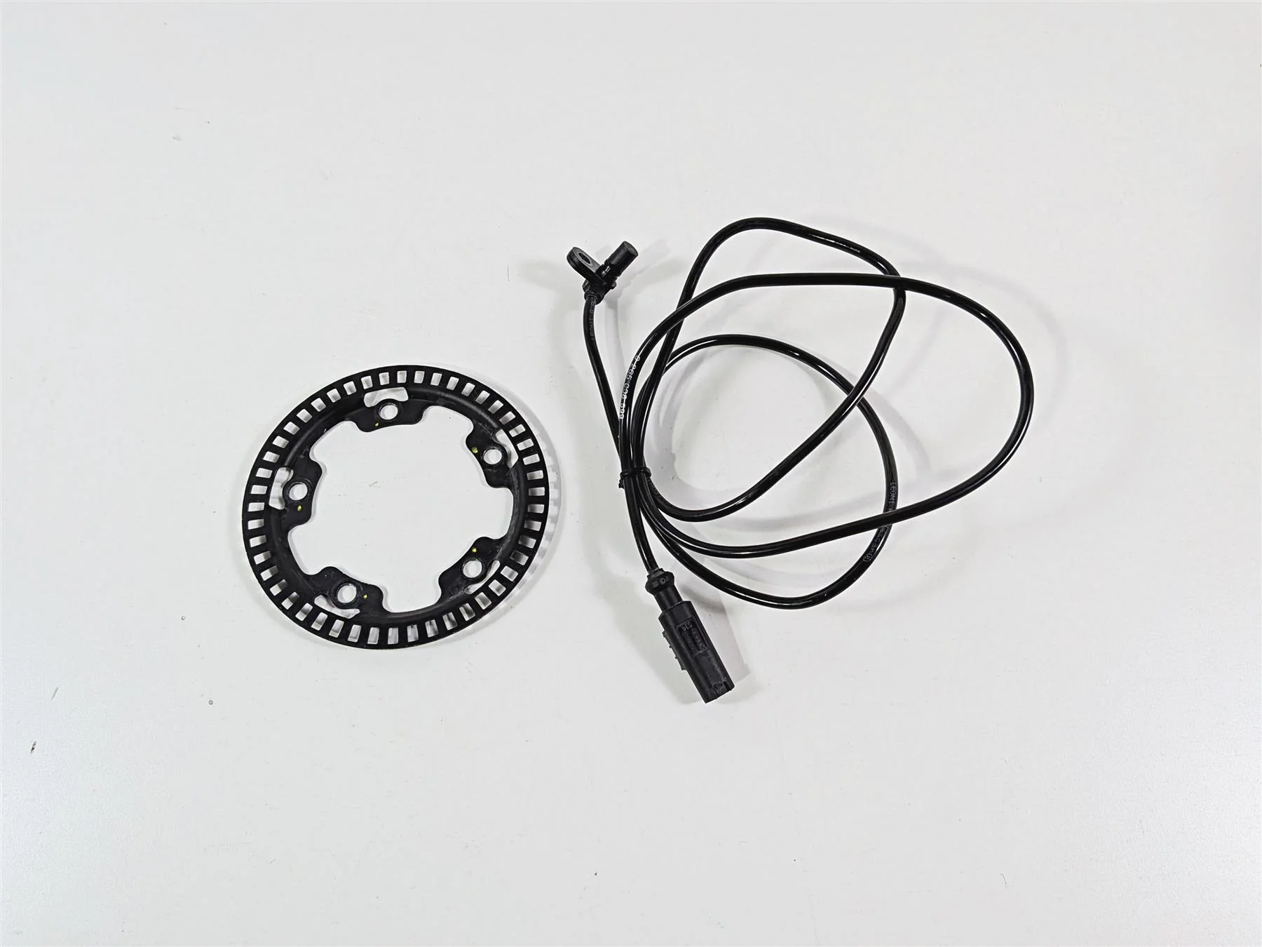 2019 Ducati 959 Panigale Front Abs Brake Wheel Speed Sensor 55212111B - Image 6