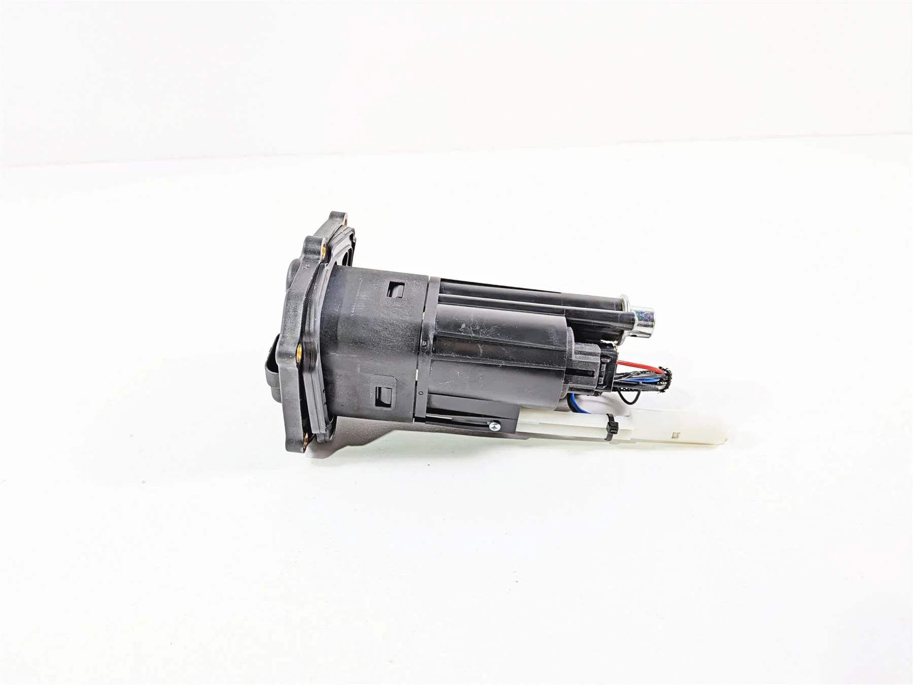 2019 Ducati 959 Panigale Fuel Gas Petrol Pump - Tested - Read 16024272A - Image 3