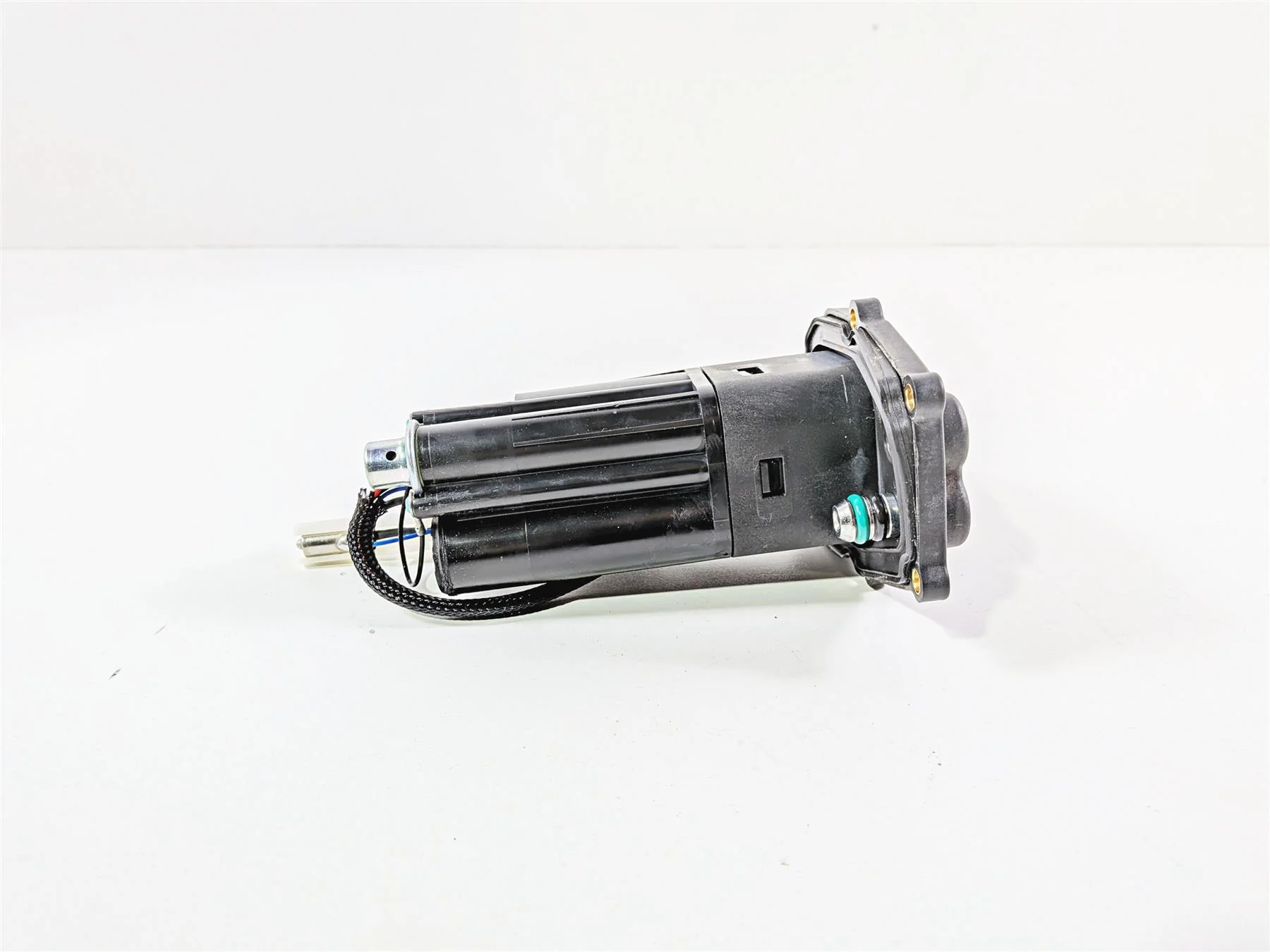 2019 Ducati 959 Panigale Fuel Gas Petrol Pump - Tested - Read 16024272A - Image 5