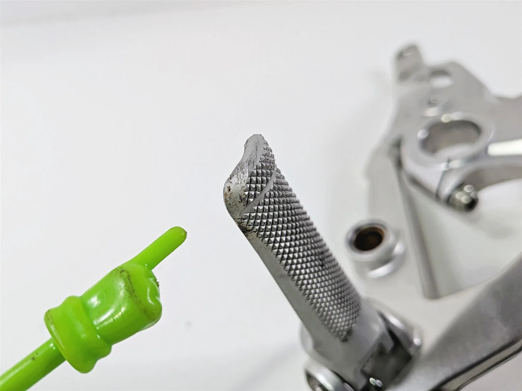 2019 Ducati 959 Panigale Left Frame Mount & Footpeg Set 8291E061AA 82424631AA - Image 11