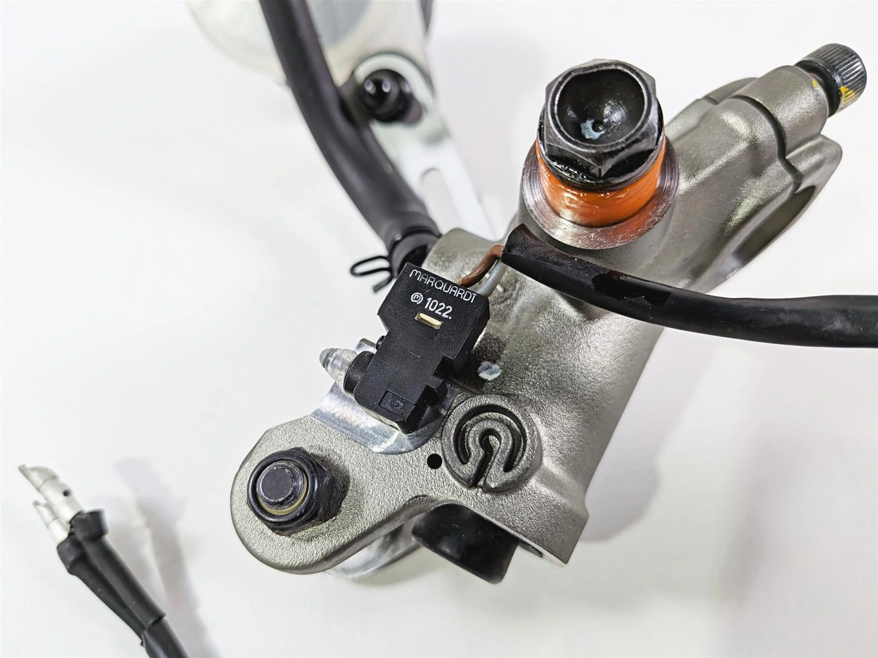 2019 Ducati 959 Panigale Radial Front Brake Master Cylinder - Read 62440862A - Image 8