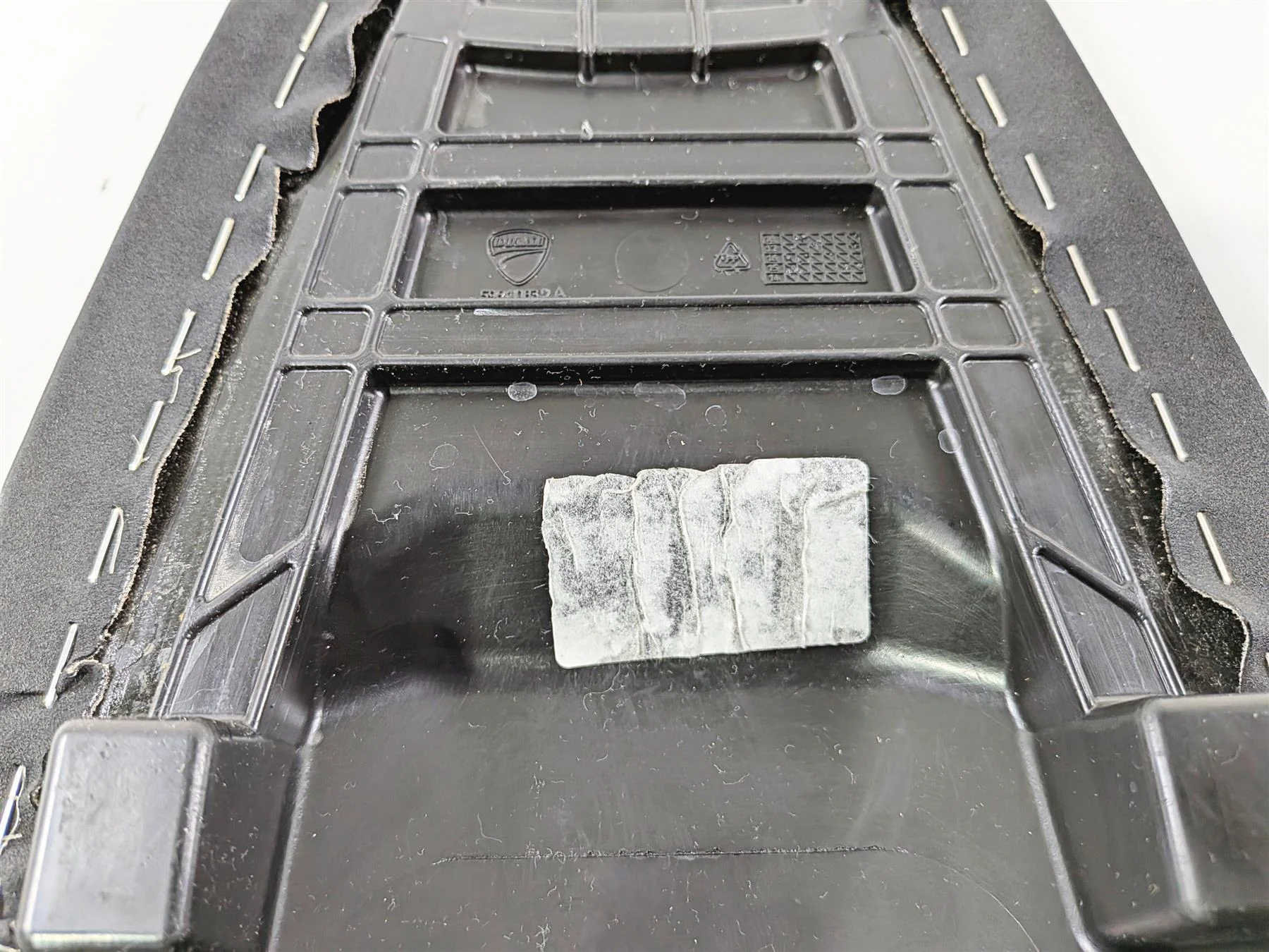 2019 Ducati 959 Panigale Rear Passenger Seat Saddle 59610832A - Image 8