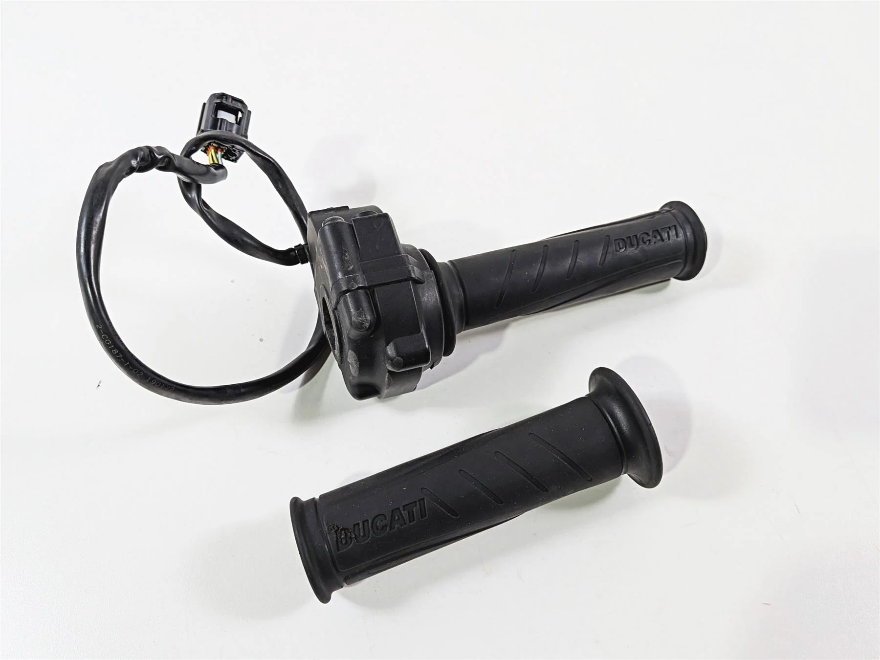 2019 Ducati 959 Panigale Ride Fly By Wire Throttle Set - Read 66020011B - Image 12