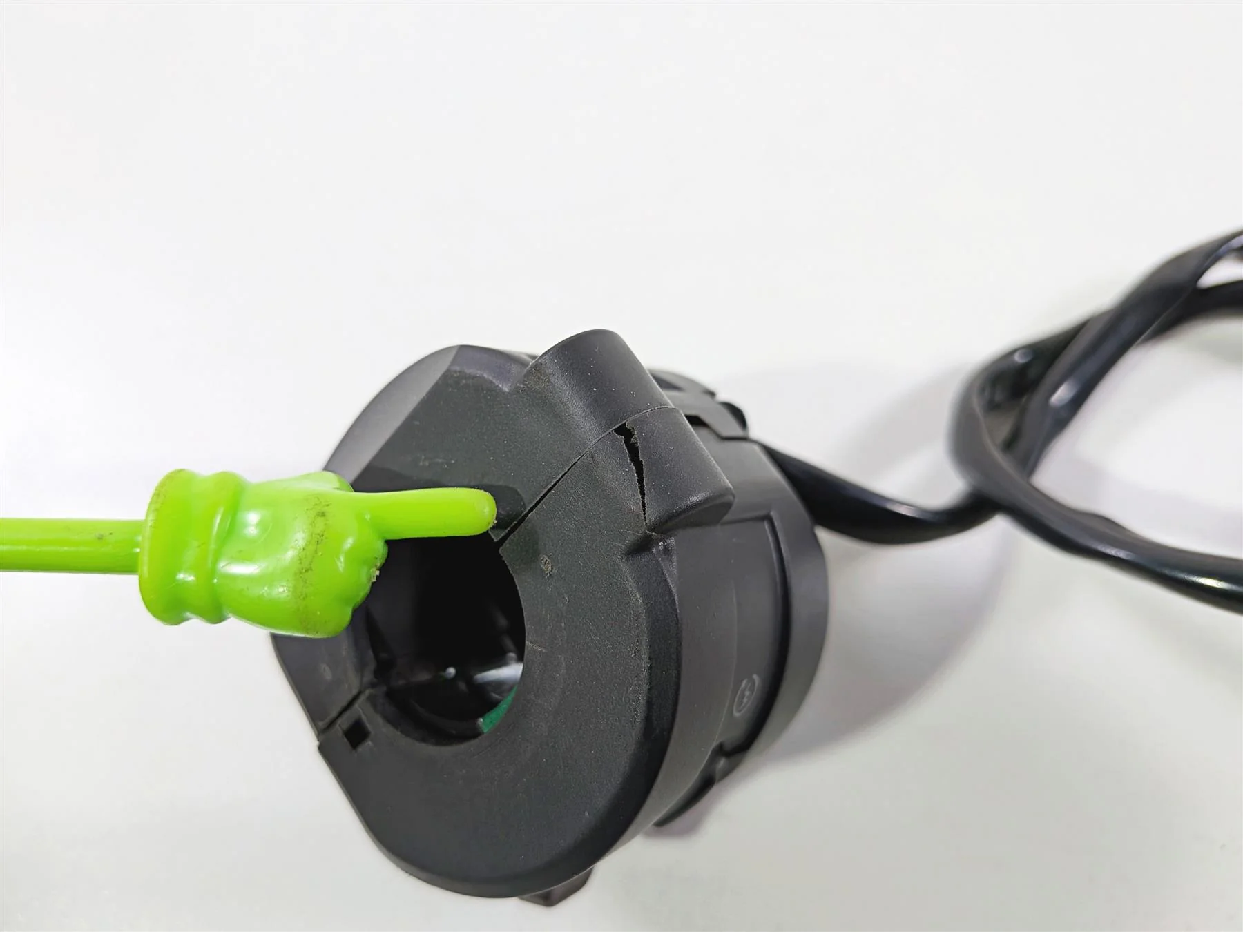 2019 Ducati 959 Panigale Right Hand Start Stop Control Switch - Read 65010094I - Image 11