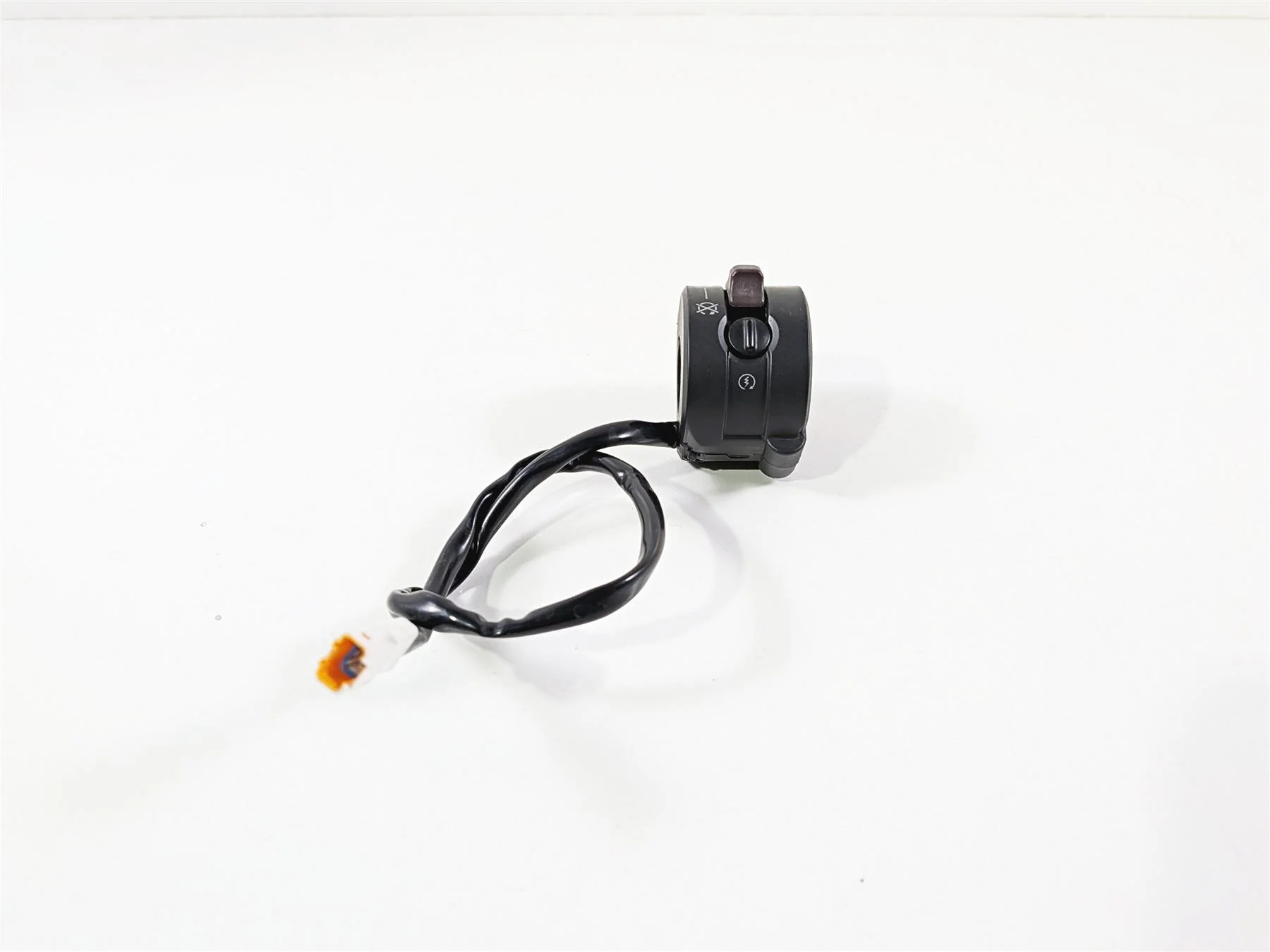 2019 Ducati 959 Panigale Right Hand Start Stop Control Switch - Read 65010094I - Image 2