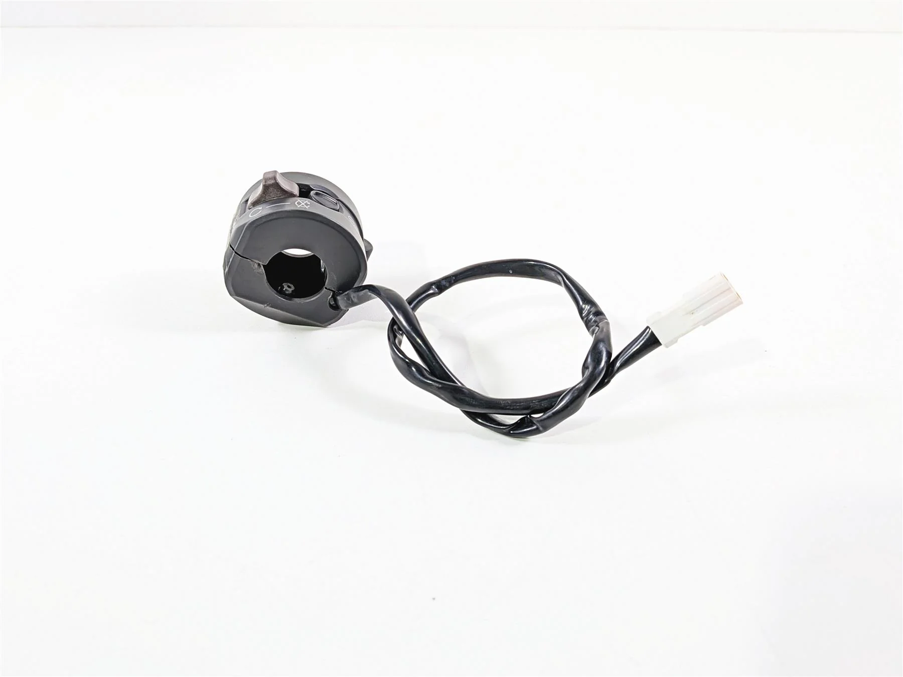 2019 Ducati 959 Panigale Right Hand Start Stop Control Switch - Read 65010094I - Image 3