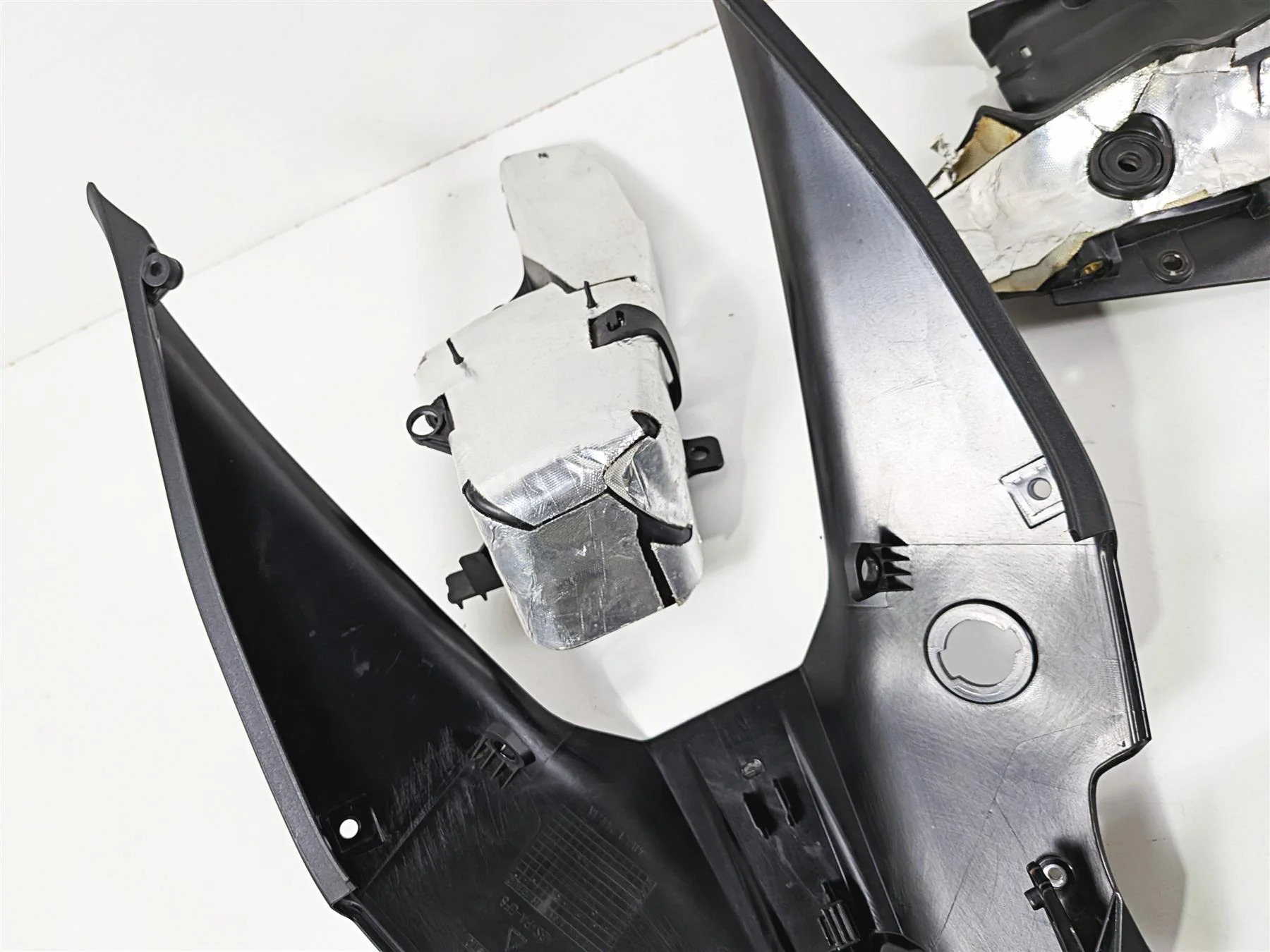 2019 Ducati Panigale V4S V4 S Corse Frame Engine Infill Covers Set 48212441A - Image 13