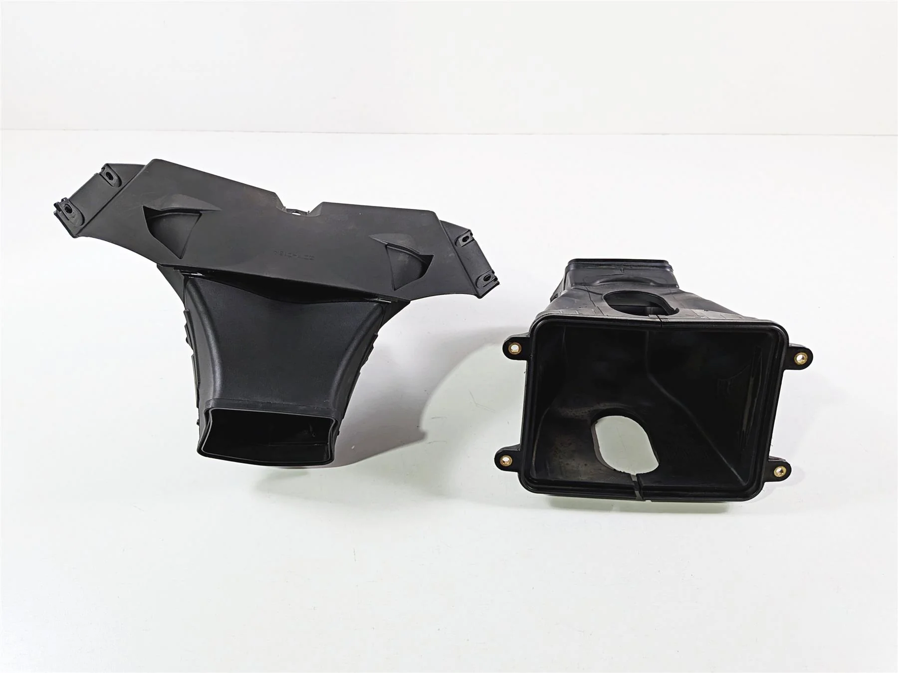 2019 Ducati Panigale V4S V4 S Corse Front Air Intake Duct Scoop Ram 44218952A 48411512A - Image 10