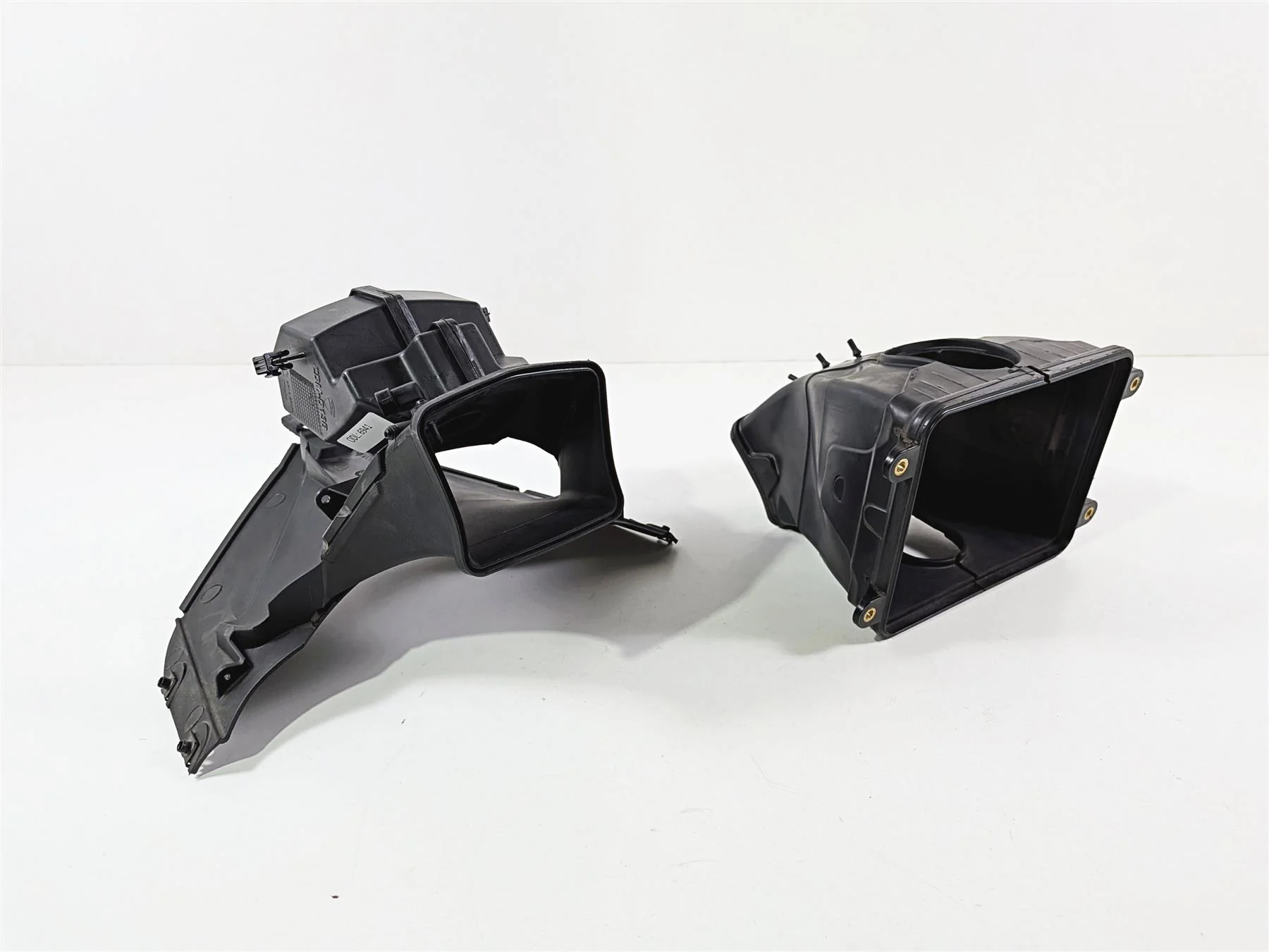 2019 Ducati Panigale V4S V4 S Corse Front Air Intake Duct Scoop Ram 44218952A 48411512A - Image 12