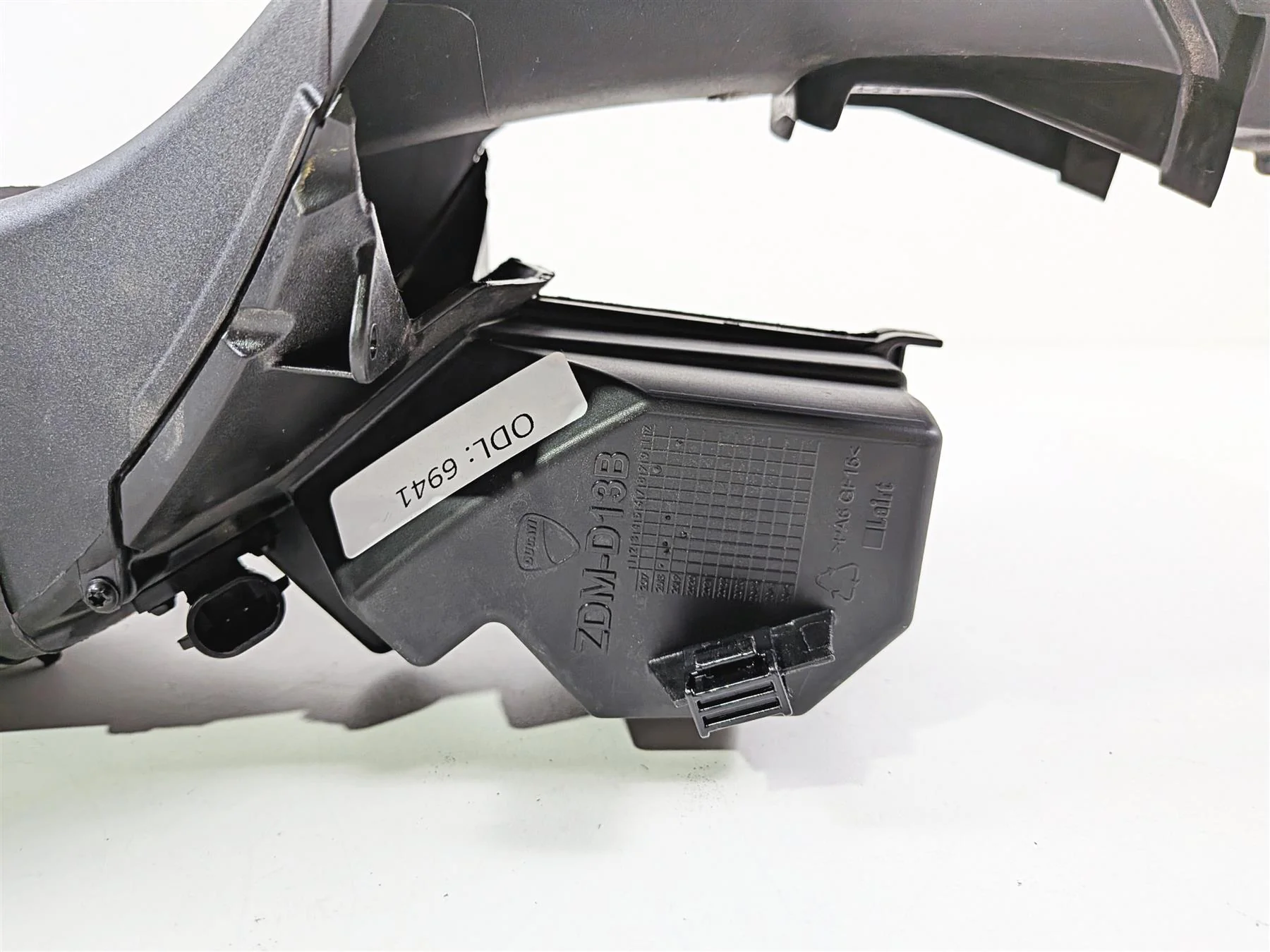 2019 Ducati Panigale V4S V4 S Corse Front Air Intake Duct Scoop Ram 44218952A 48411512A - Image 7