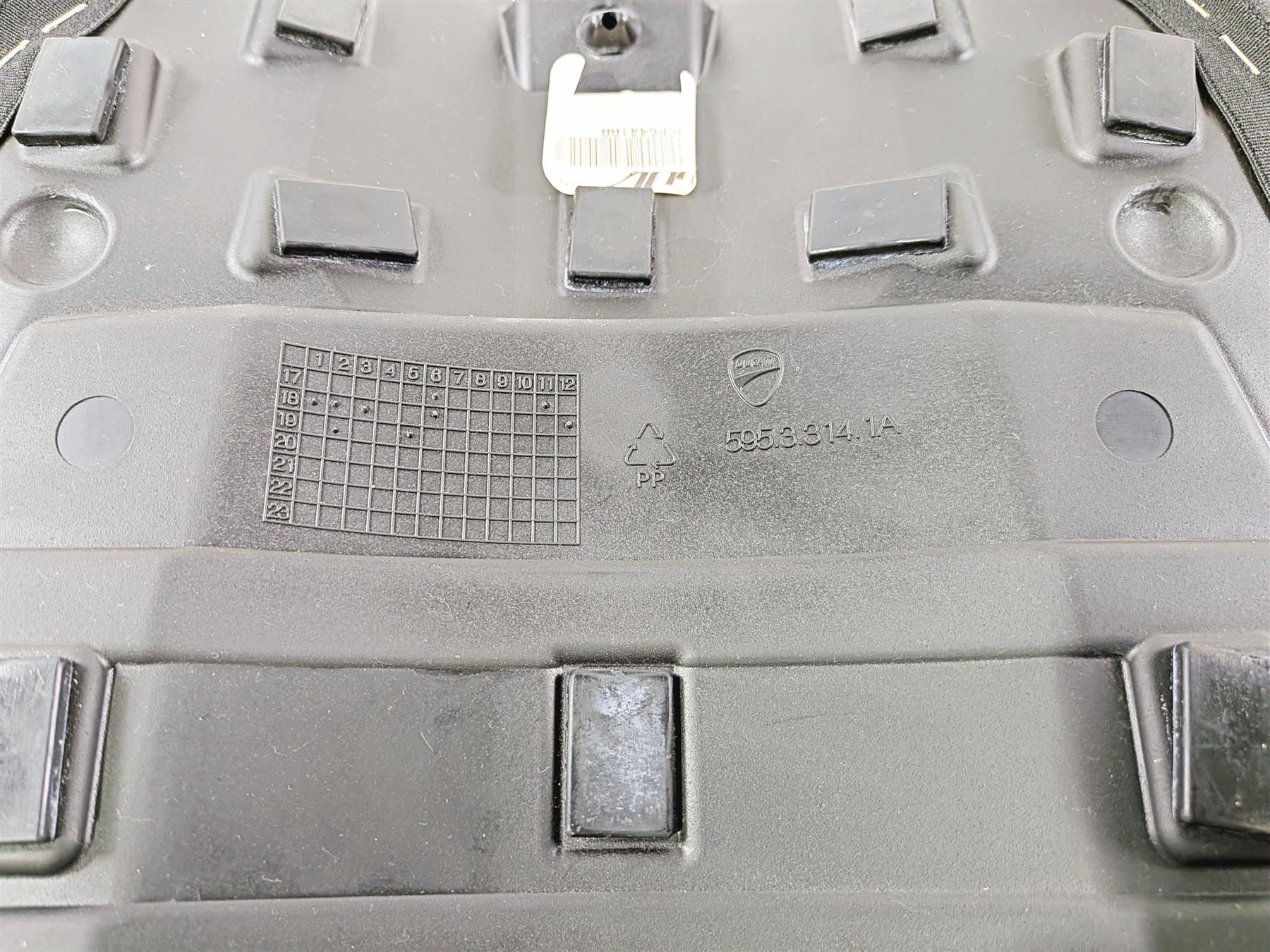 2019 Ducati Panigale V4S V4 S Corse Front Seat Saddle 595P6441AA - Image 8