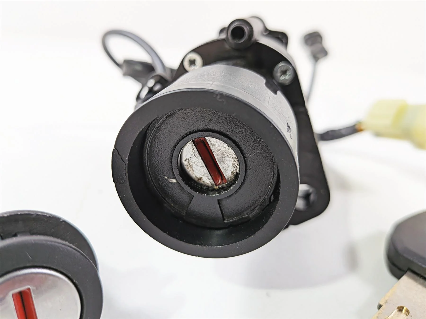 2019 Ducati Panigale V4S V4 S Corse Ignition Switch Key Lock Set 59822131B - Image 11