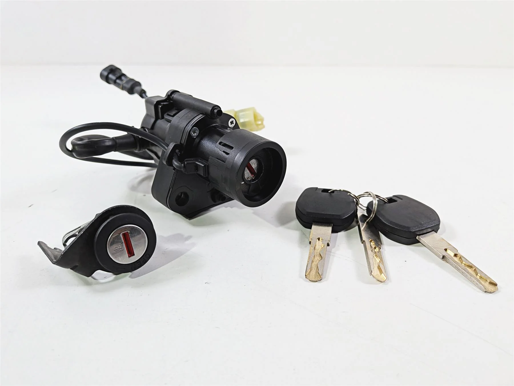 2019 Ducati Panigale V4S V4 S Corse Ignition Switch Key Lock Set 59822131B - Image 14