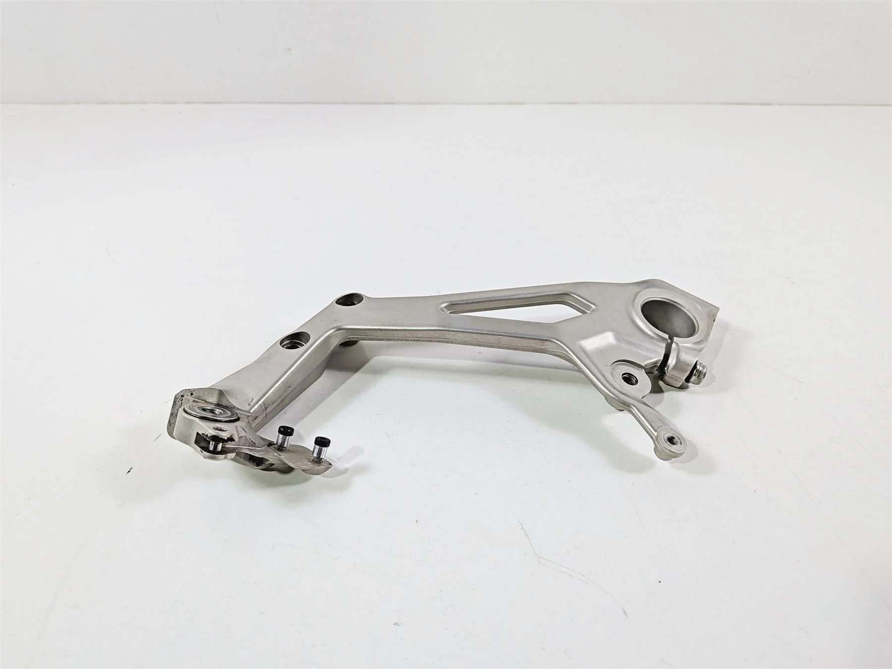 2019 Ducati Panigale V4S V4 S Corse Left Swingarm Frame To Peg Mount 8291G831BA - Image 2
