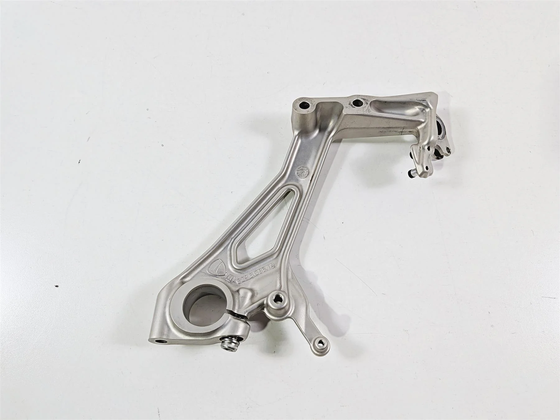 2019 Ducati Panigale V4S V4 S Corse Left Swingarm Frame To Peg Mount 8291G831BA - Image 6
