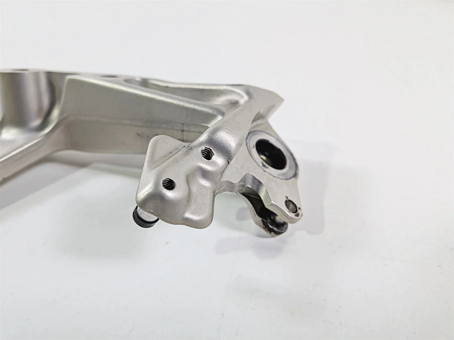 2019 Ducati Panigale V4S V4 S Corse Left Swingarm Frame To Peg Mount 8291G831BA - Image 8