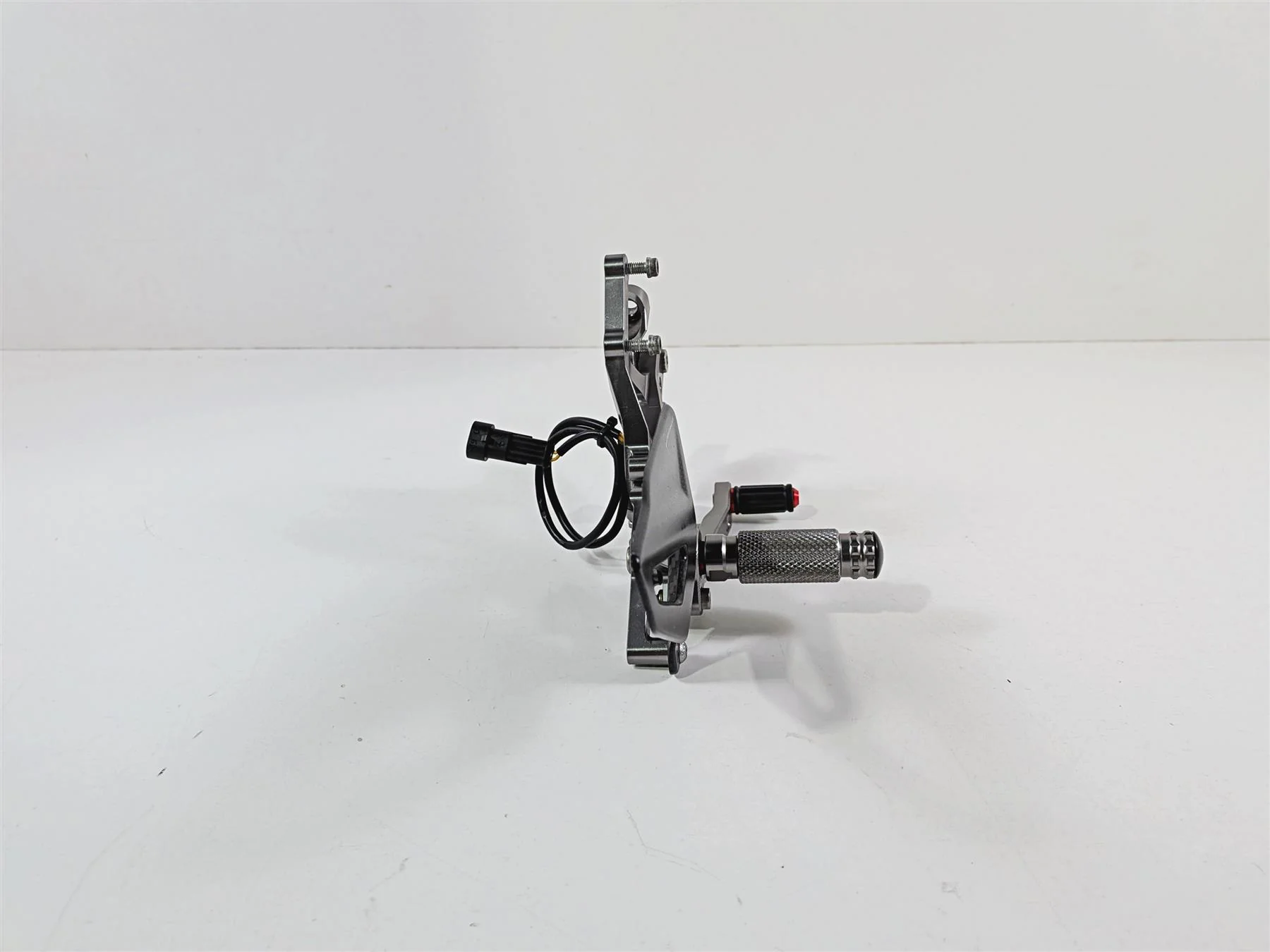 2019 Ducati Panigale V4S V4 S Corse Mad Racing Right Rear Set Foot Peg HF1151 - Image 3