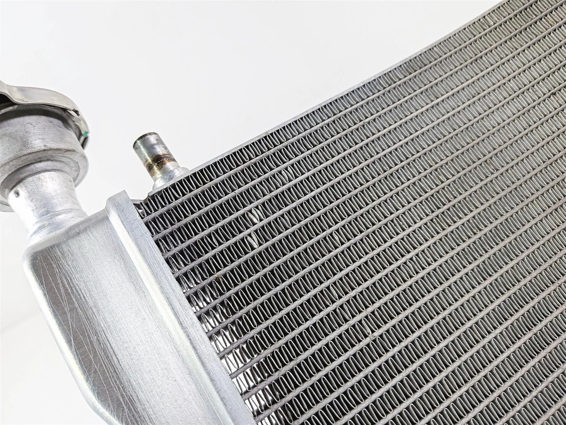 2019 Ducati Panigale V4S V4 S Corse Nice Coolant Radiator 1K -No Leaks 54811355A - Image 8