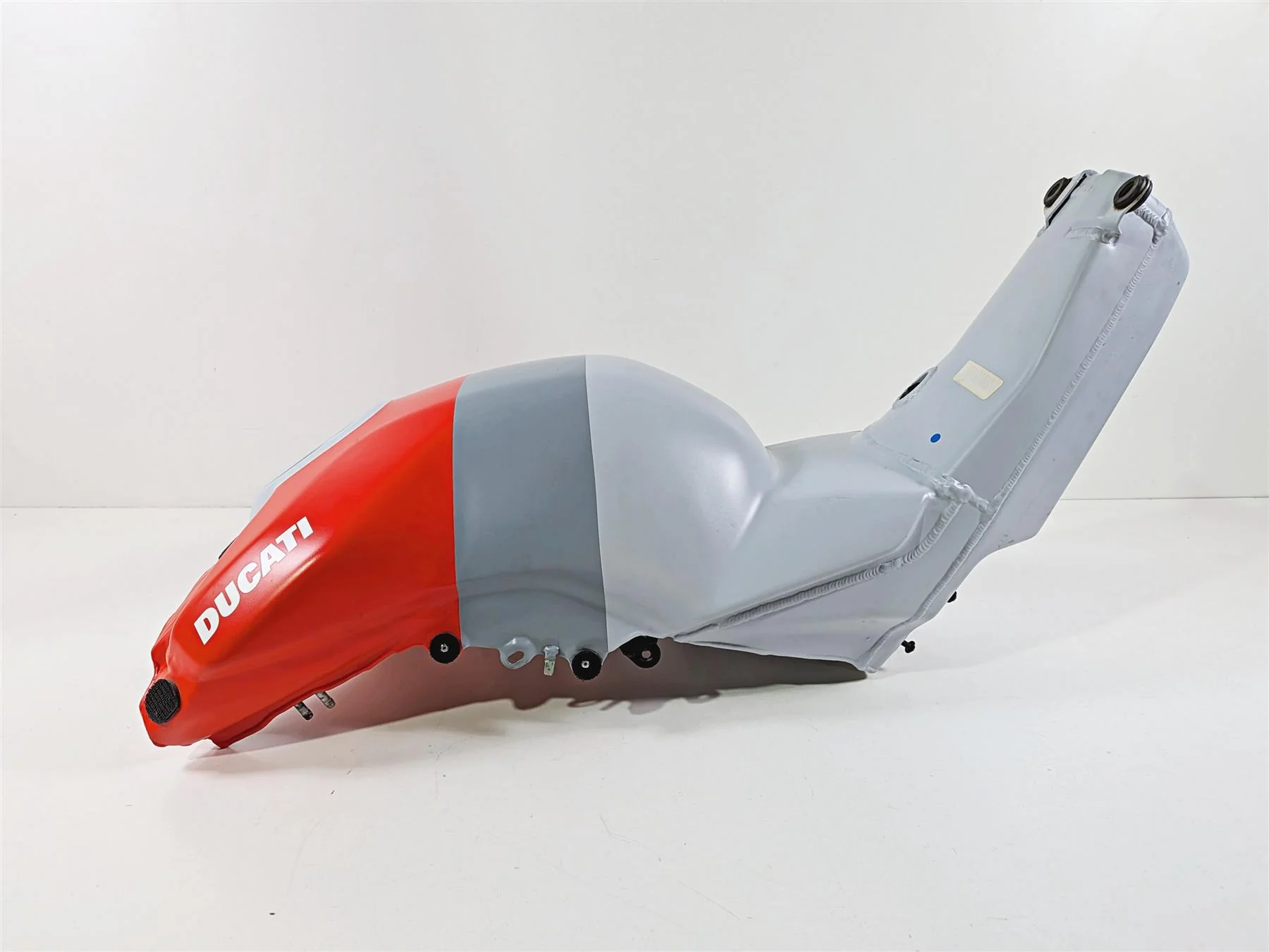 2019 Ducati Panigale V4S V4 S Corse Nice Fuel Gas Petrol Tank - No Scratch 58612621B - Image 4