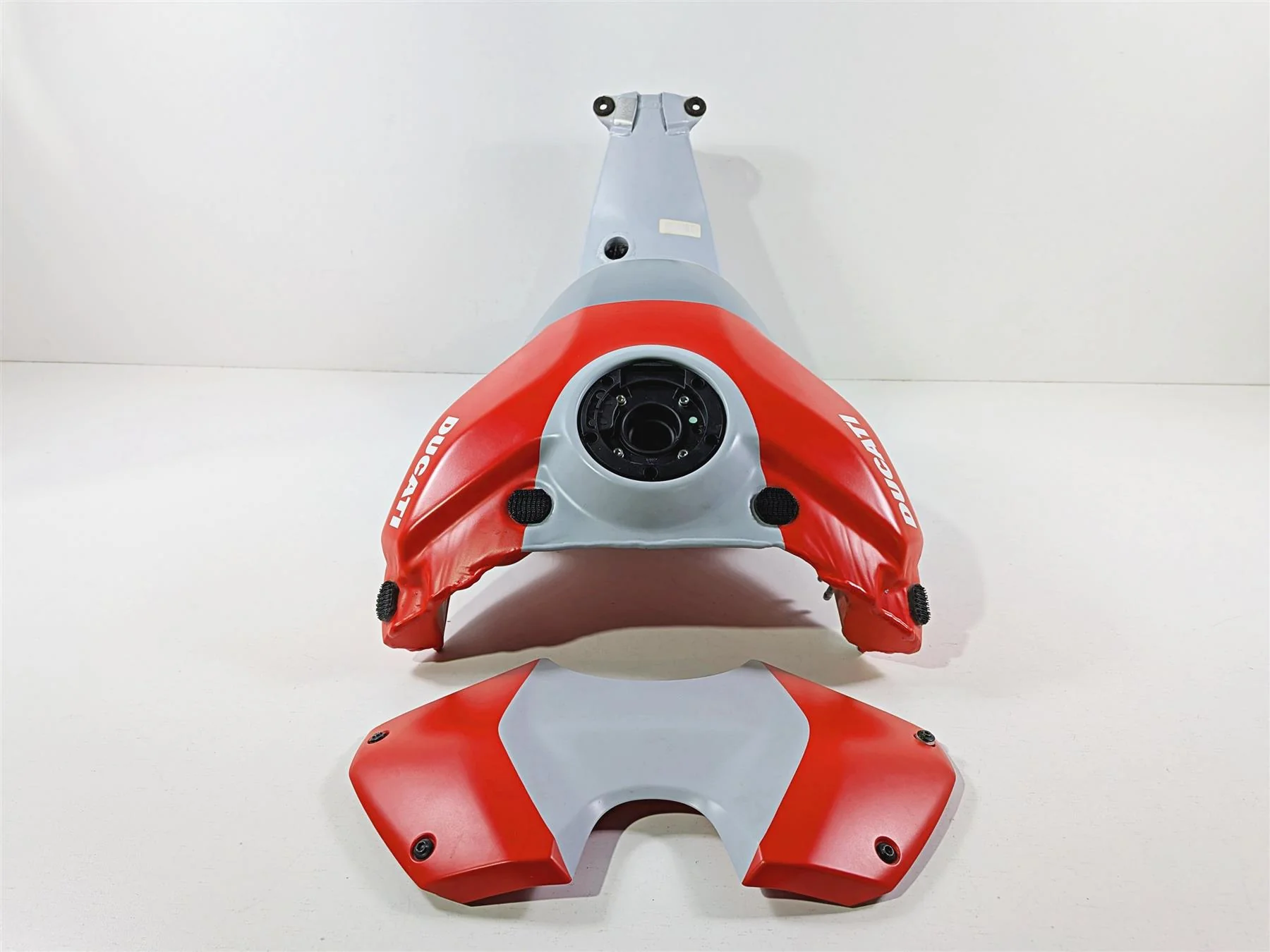 2019 Ducati Panigale V4S V4 S Corse Nice Fuel Gas Petrol Tank - No Scratch 58612621B - Image 6