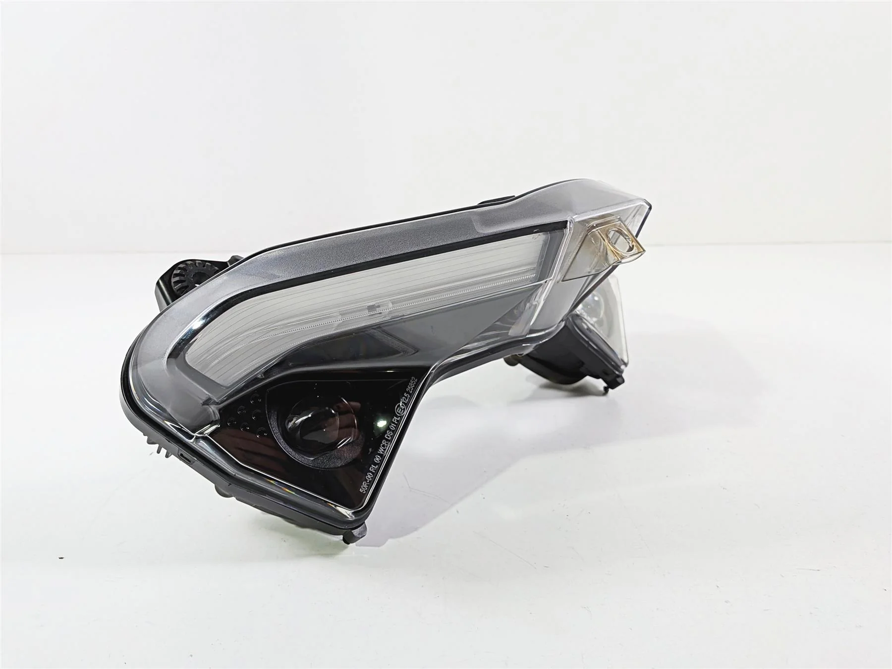 2019 Ducati Panigale V4S V4 S Corse Nice Headlight Head Light Lamp Lens 52010421E - Image 9
