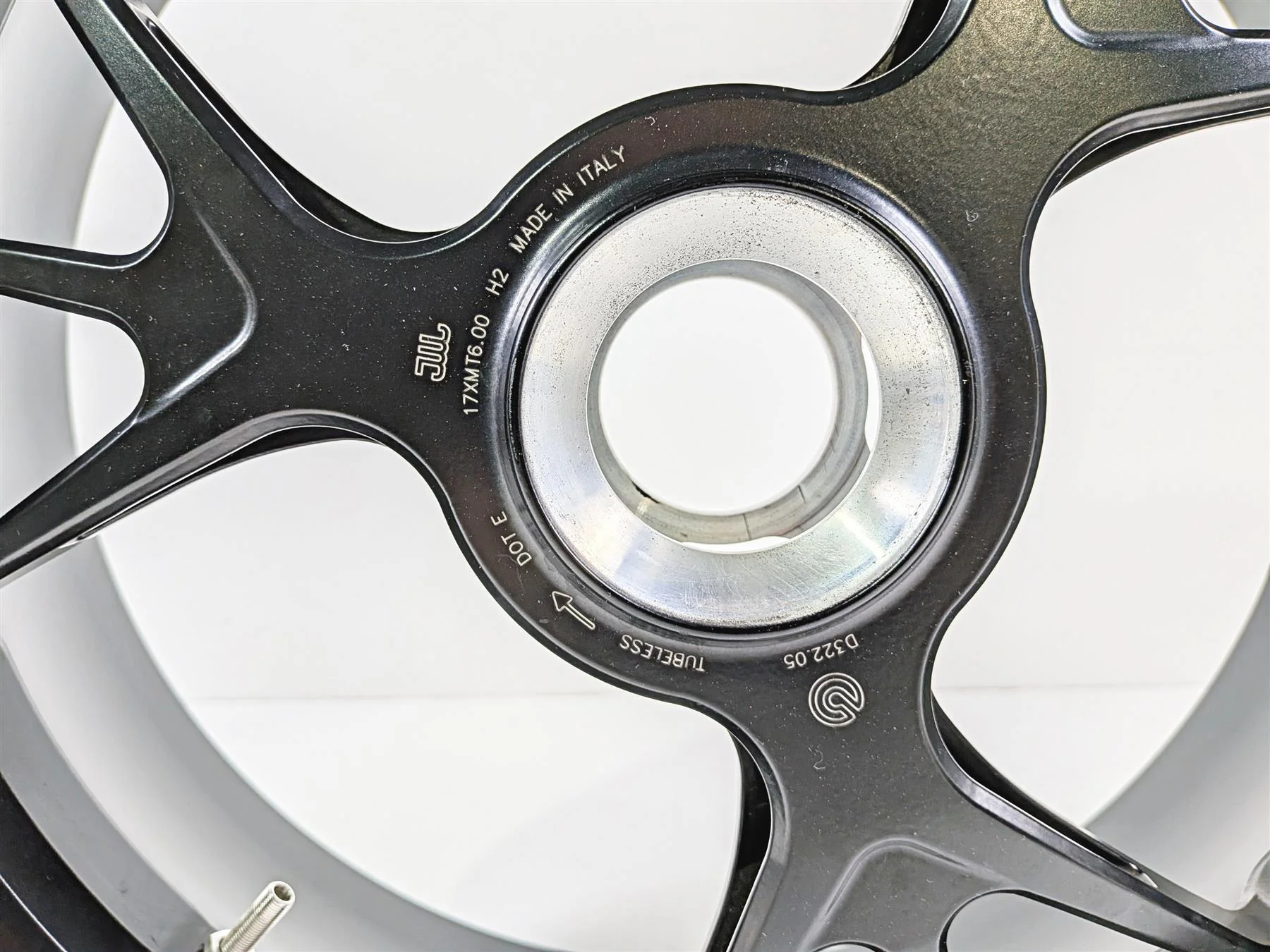 2019 Ducati Panigale V4S V4 S Corse Nice Rear Wheel Rim Marchesini Forged 17x6 50222121AA - Image 5