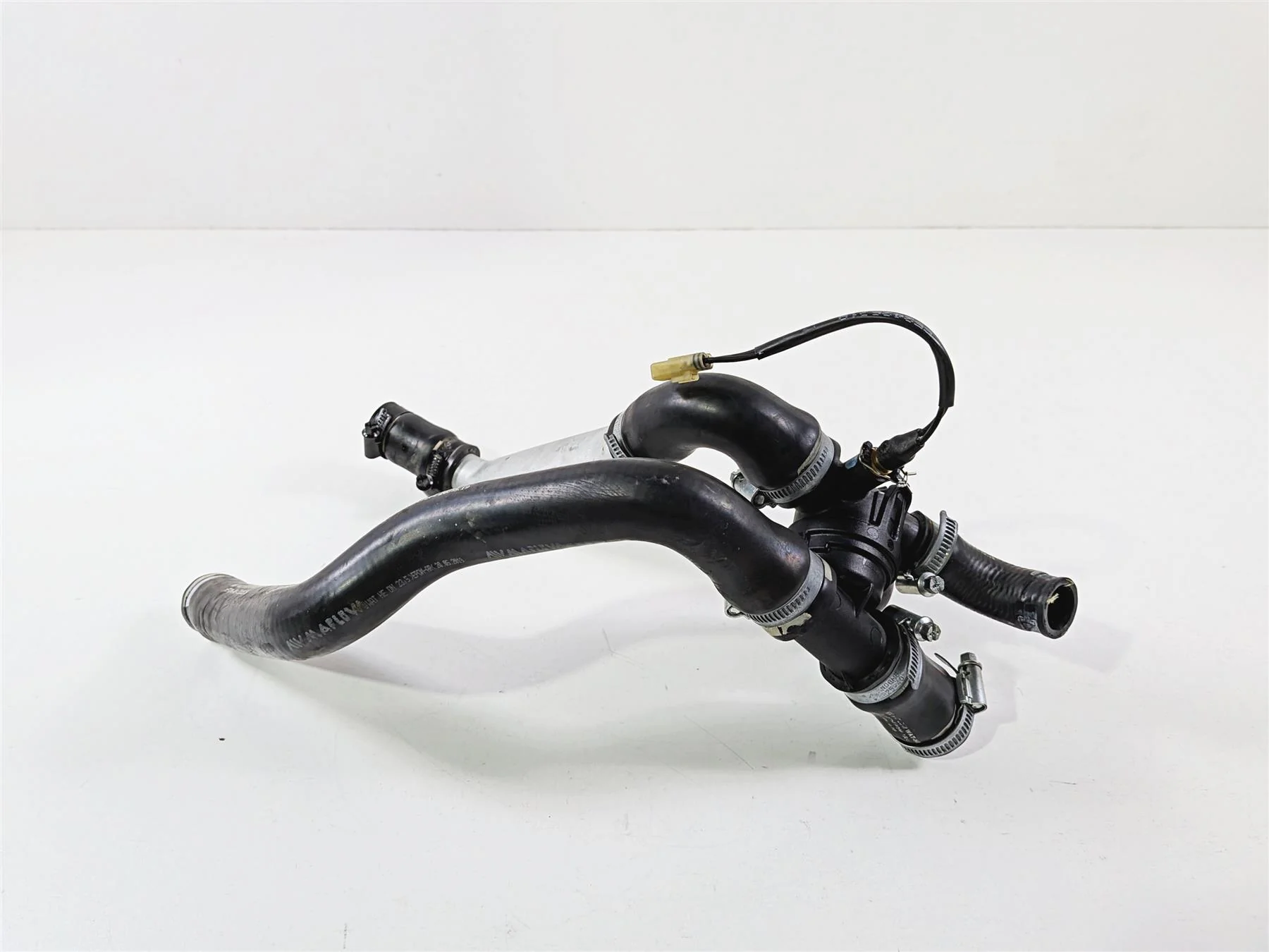 2019 Ducati Panigale V4S V4 S Corse Radiator Hoses & Thermostat 55320161A - Image 8